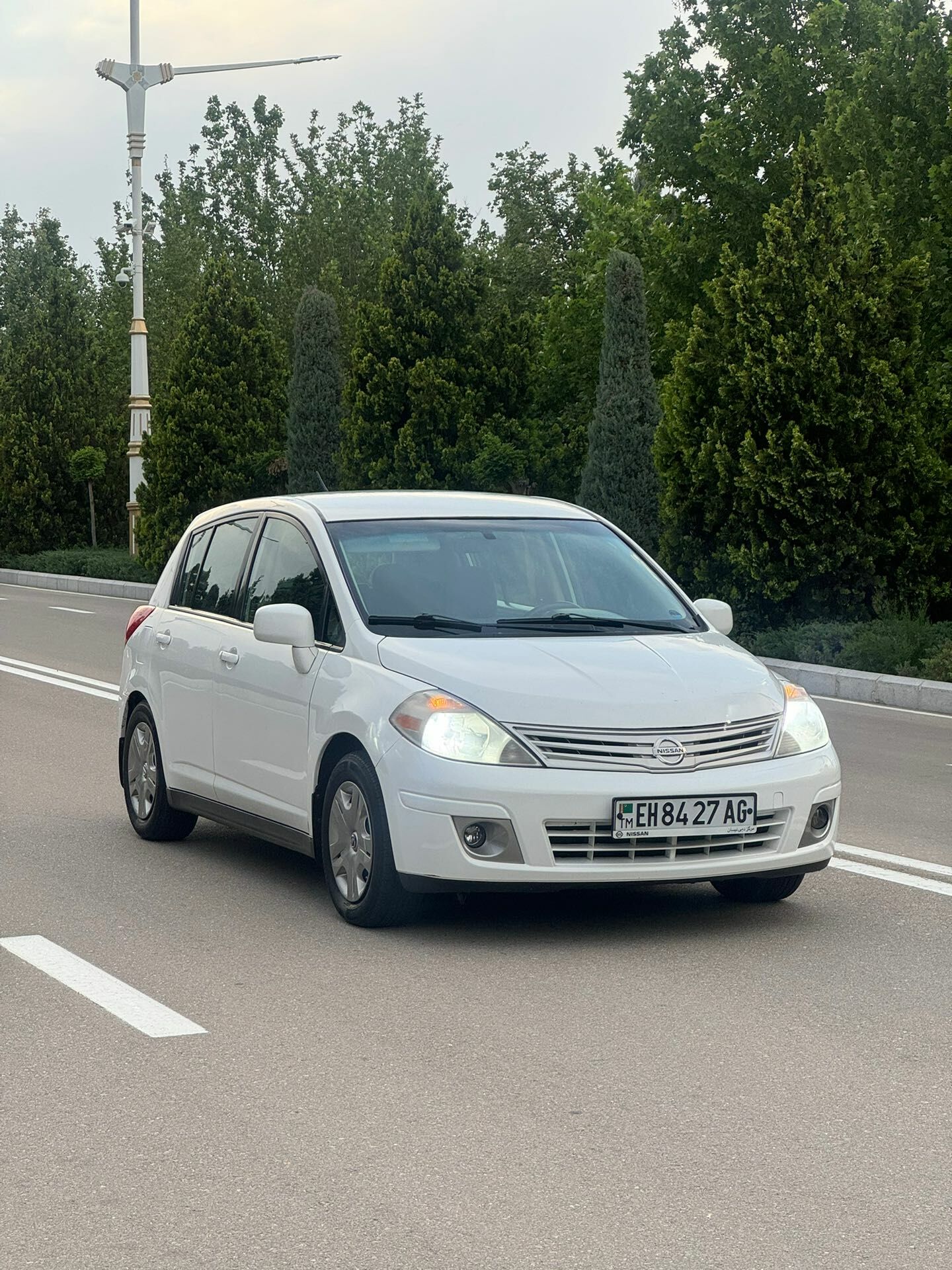 Nissan Versa 2010 - 139 999 TMT - Ашхабад - img 1