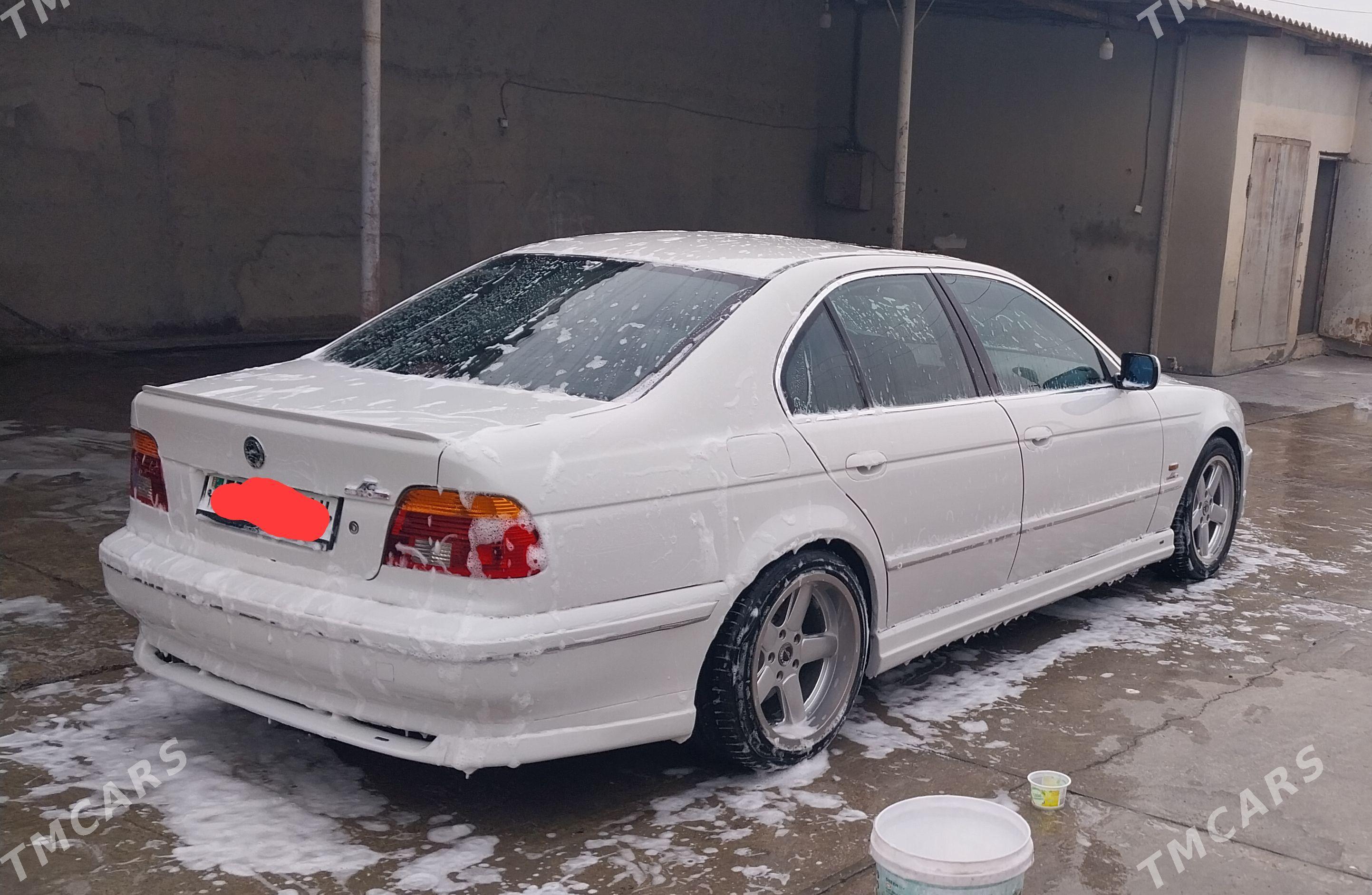 BMW E39 2001 - 150 000 TMT - Ашхабад - img 1