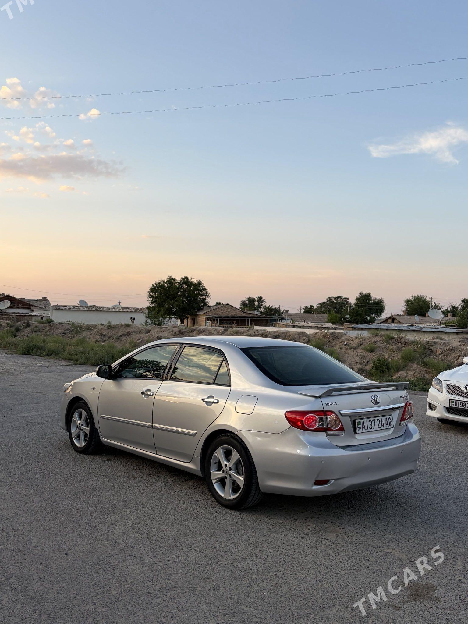 Toyota Corolla 2012 - 181 000 TMT - "Altyn Asyr" Gündogar bazary (Jygyllyk) - img 1