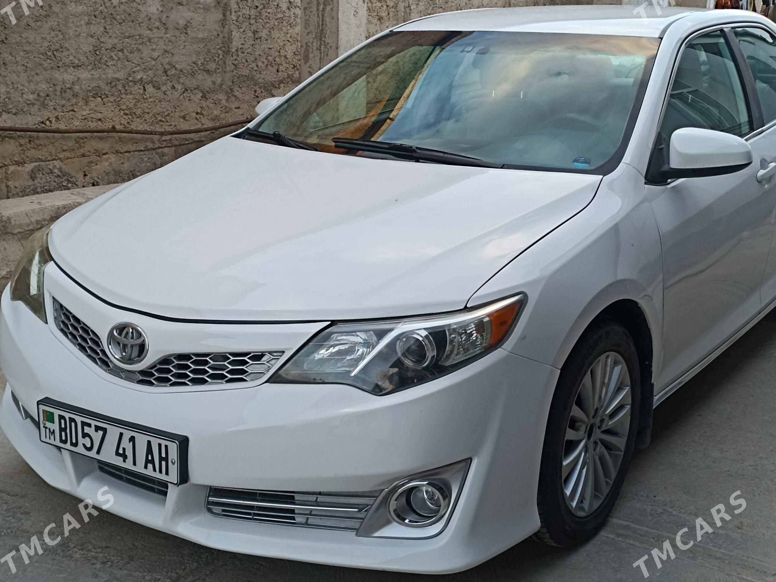 Toyota Camry 2014 - 240 000 TMT - Анев - img 1