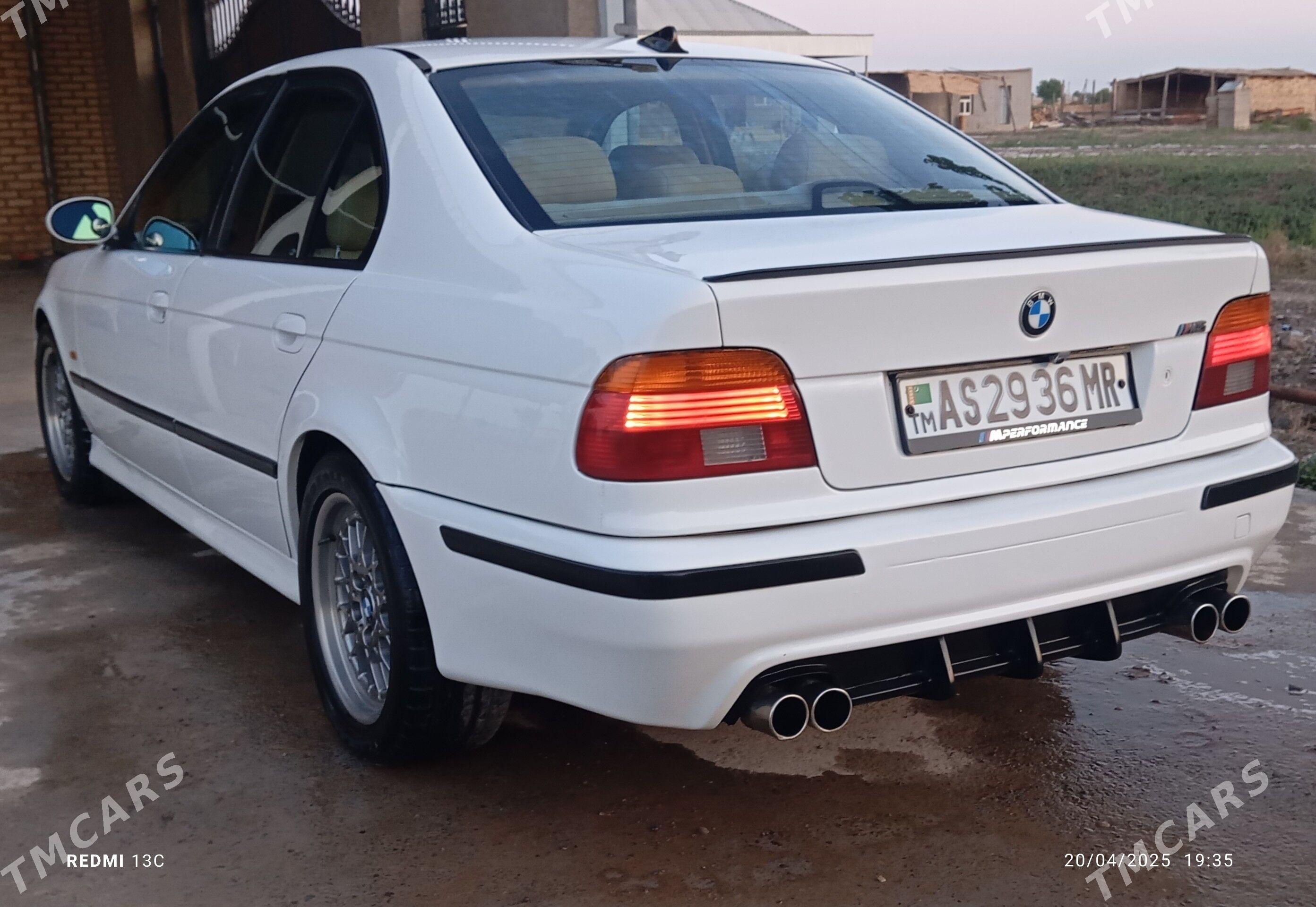 BMW E39 2001 - 140 000 TMT - Мары - img 1