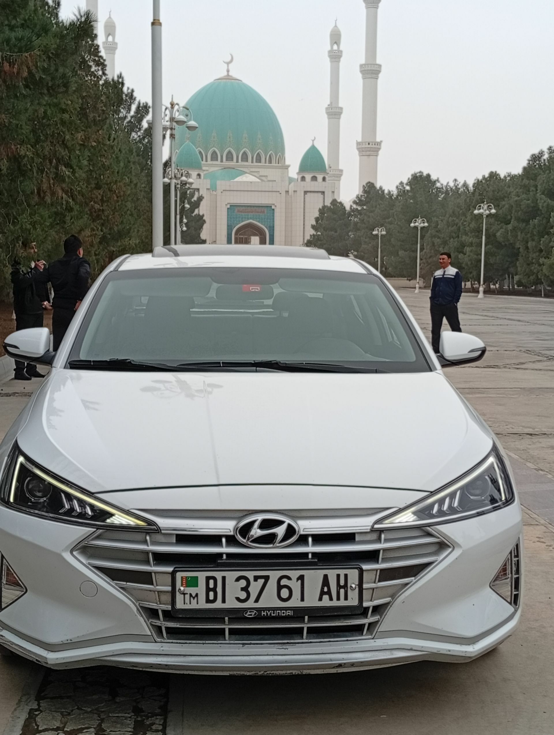 Hyundai Elantra 2020 - 225 000 TMT - Гёкдепе - img 1
