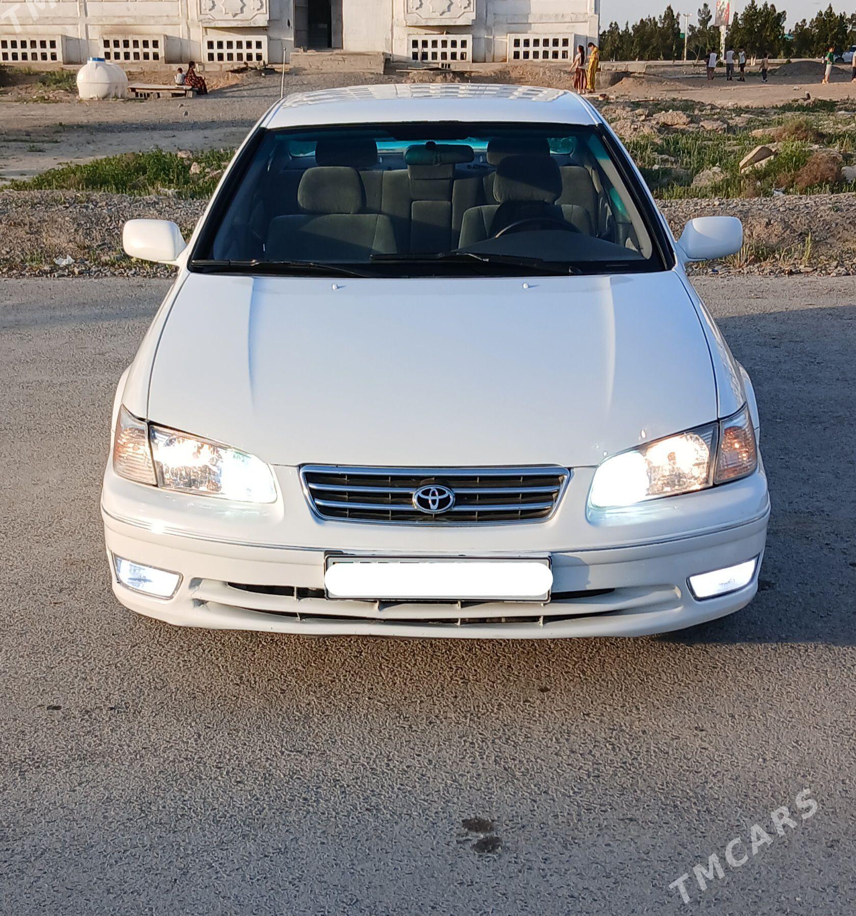 Toyota Camry 2000 - 178 000 TMT - Анев - img 1