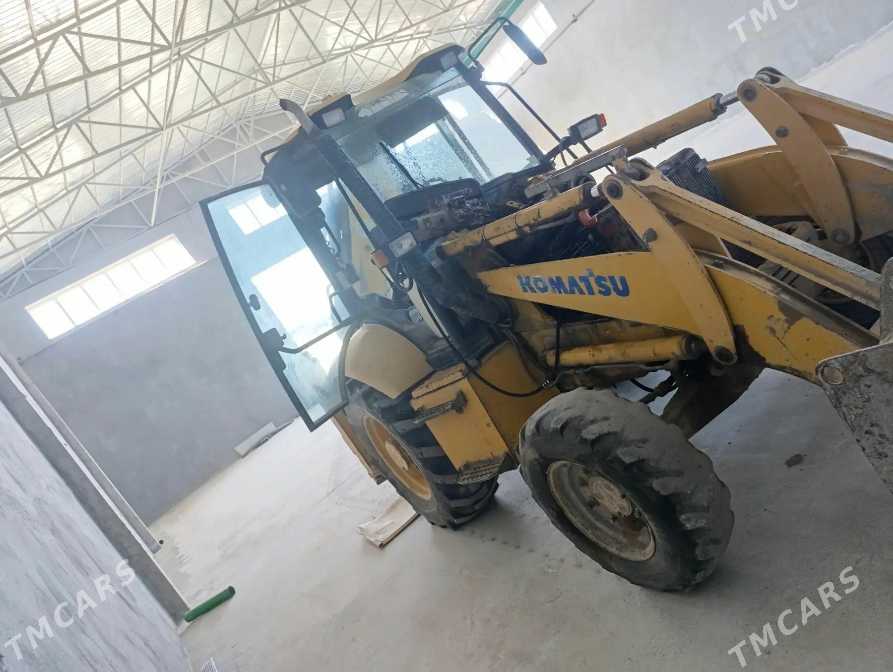 Komatsu WA600-8 2004 - 280 000 TMT - Ak bugdaý etraby - img 1