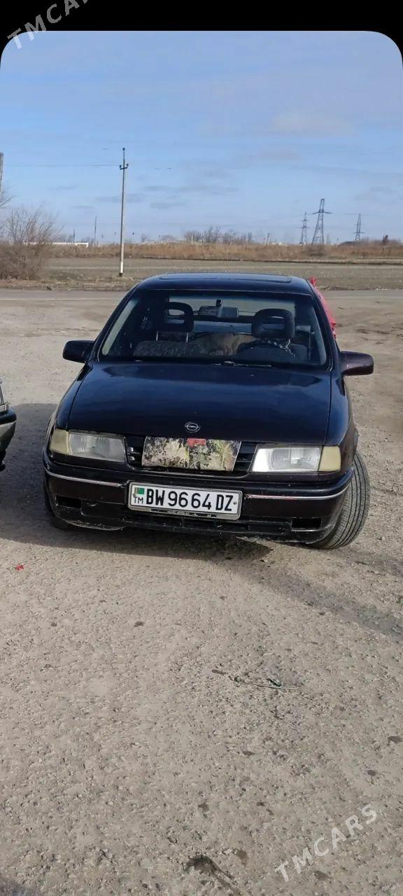 Opel Vectra 1990 - 22 000 TMT - Болдумсаз - img 1