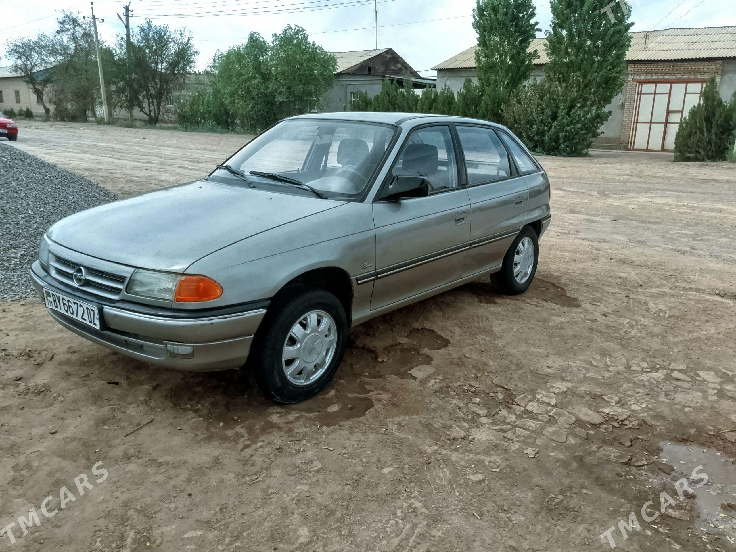 Opel Astra 1994 - 44 000 TMT - етр. Туркменбаши - img 1