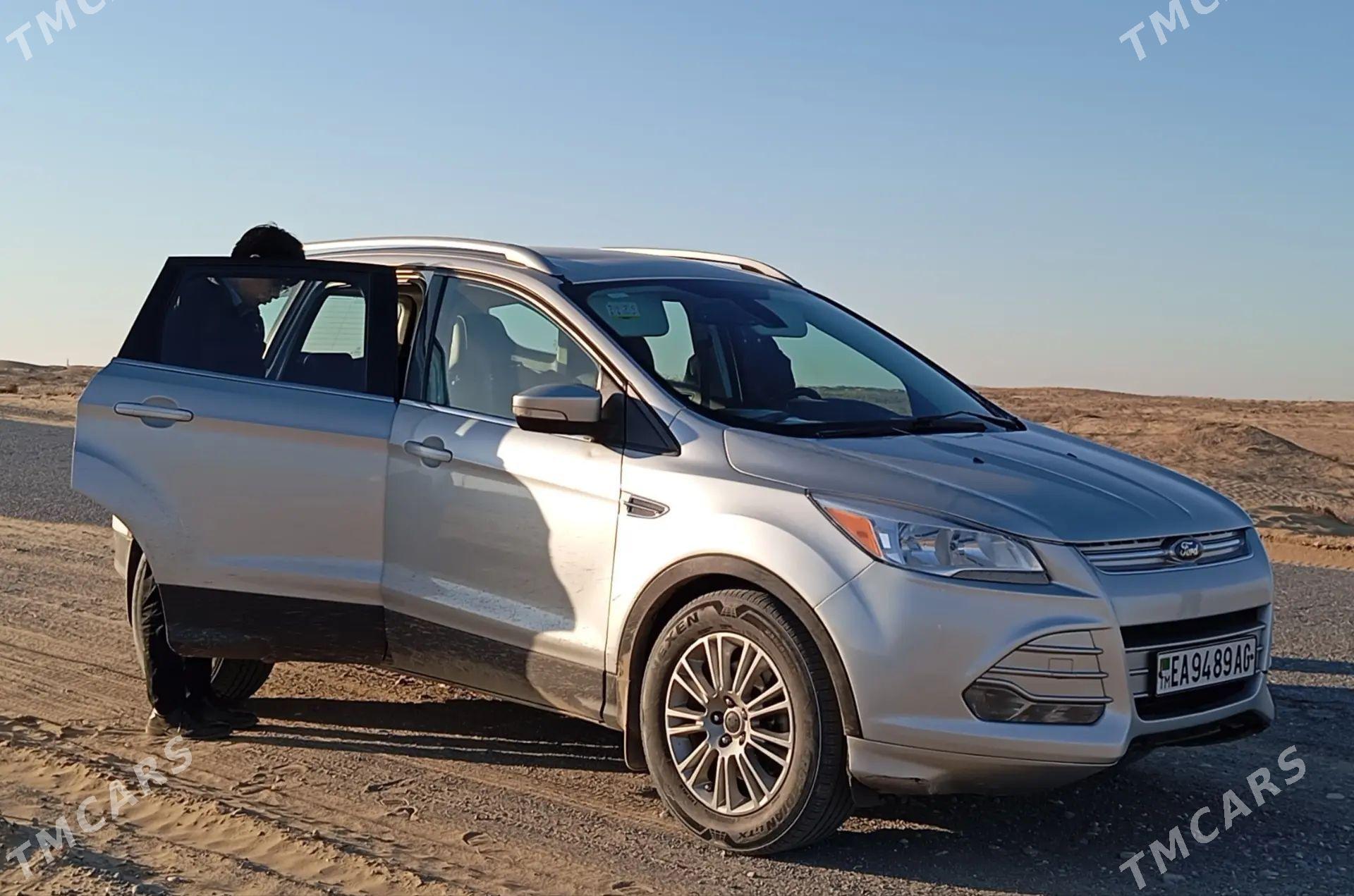Ford Escape 2014 - 192 000 TMT - Aşgabat - img 1