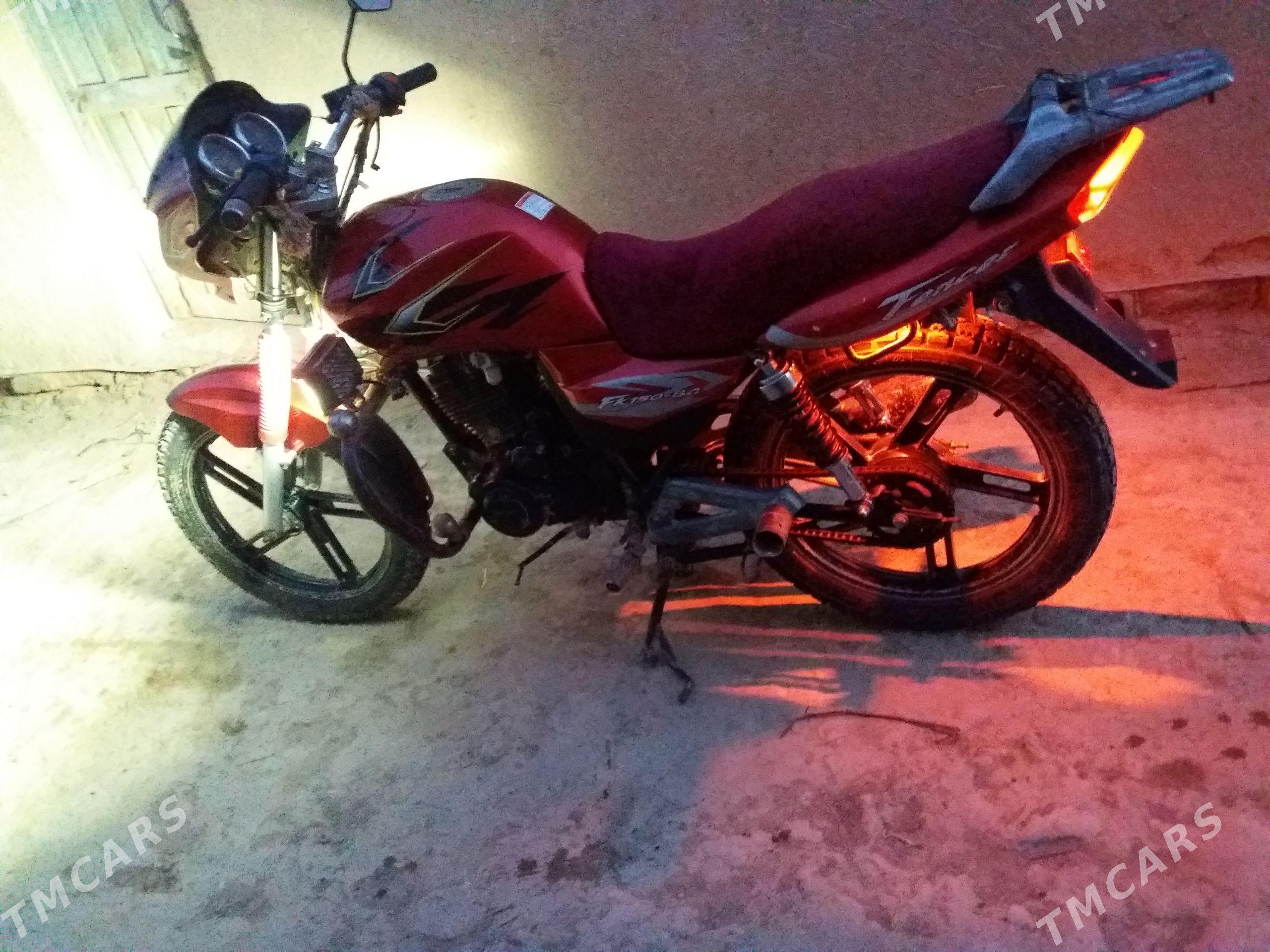 Fekon FK150-8G 2016 - 16 000 TMT - Рухубелентский этрап - img 1