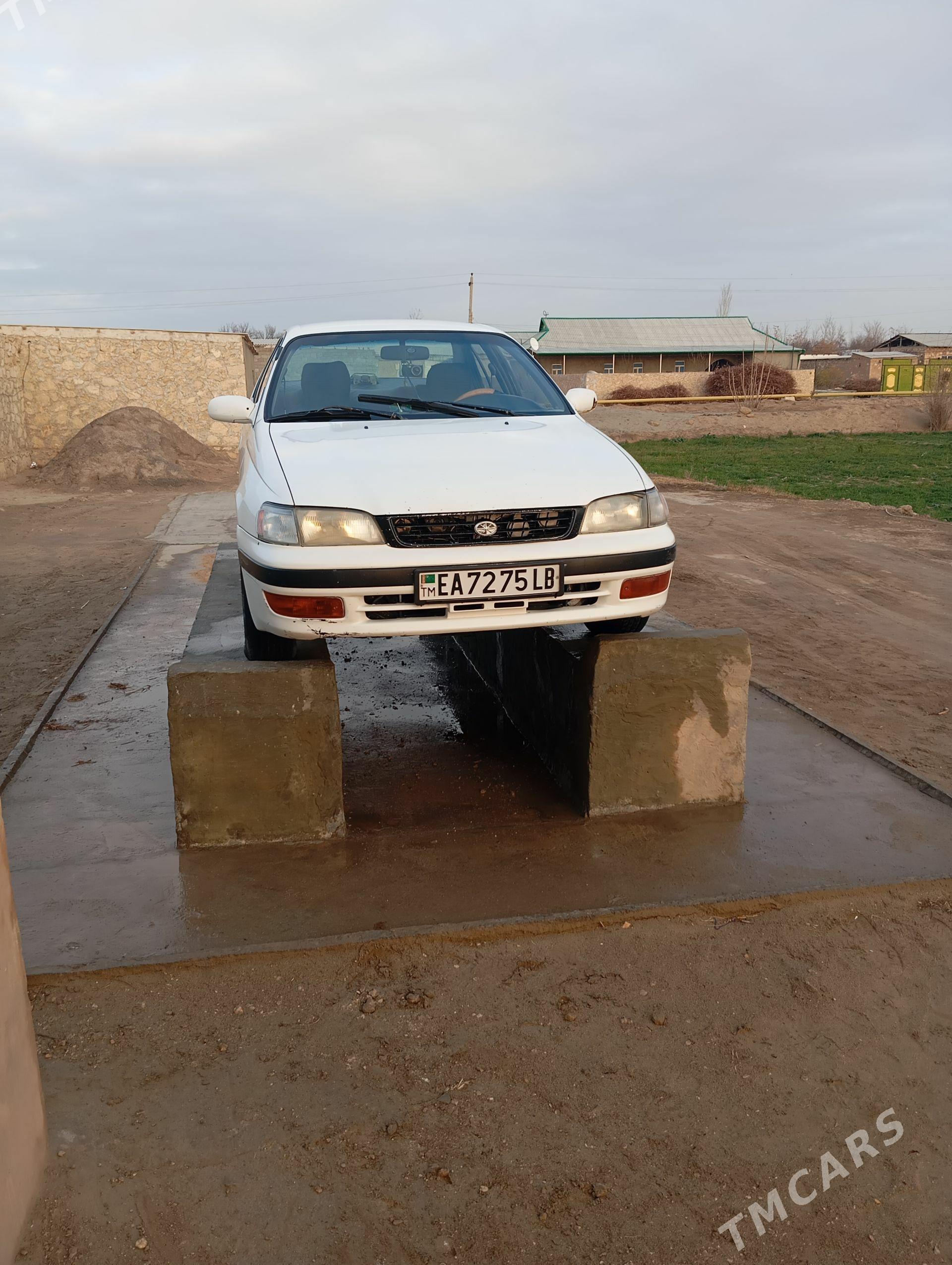Toyota Corona 1994 - 65 000 TMT - Достлук - img 1