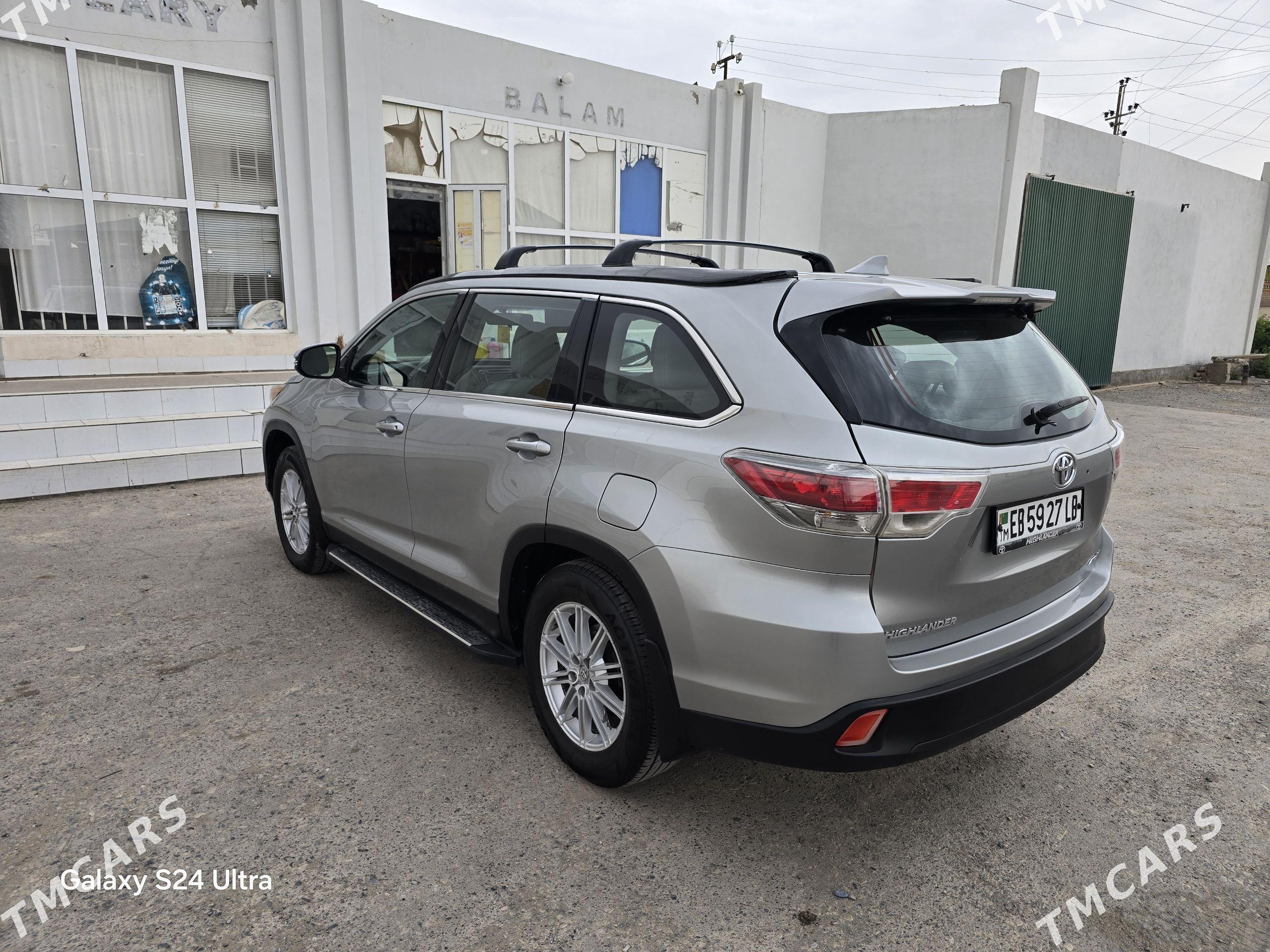 Toyota Highlander 2016 - 399 000 TMT - Туркменабат - img 1