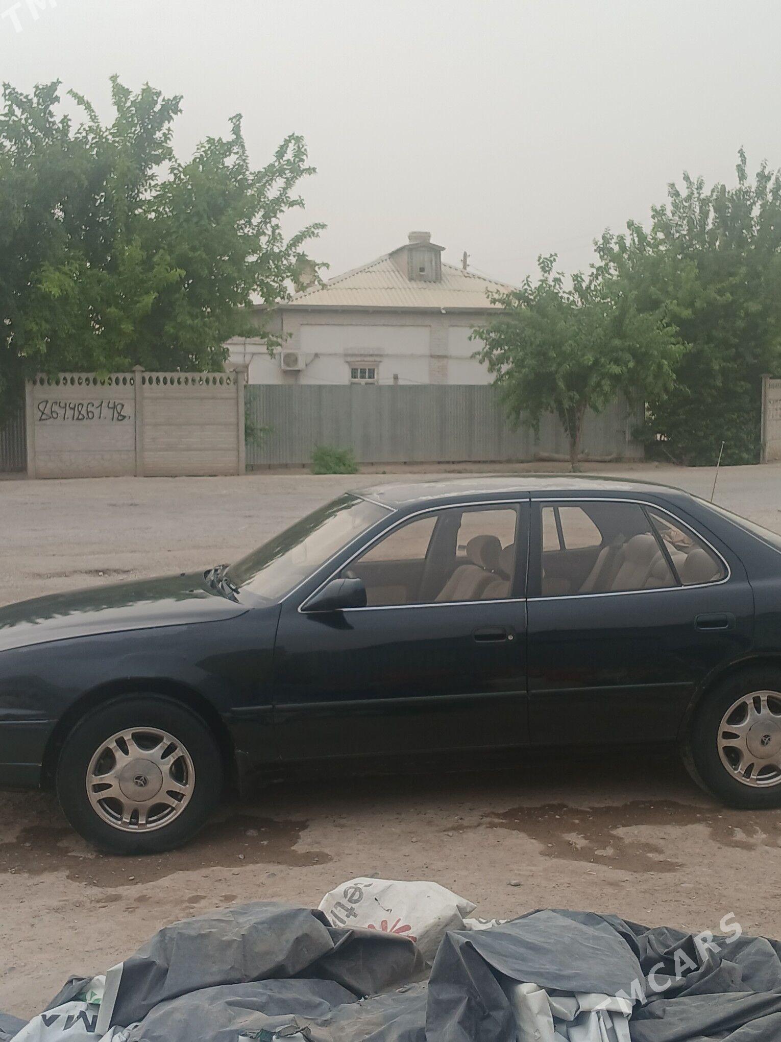 Toyota Camry 1995 - 125 000 TMT - Мары - img 1