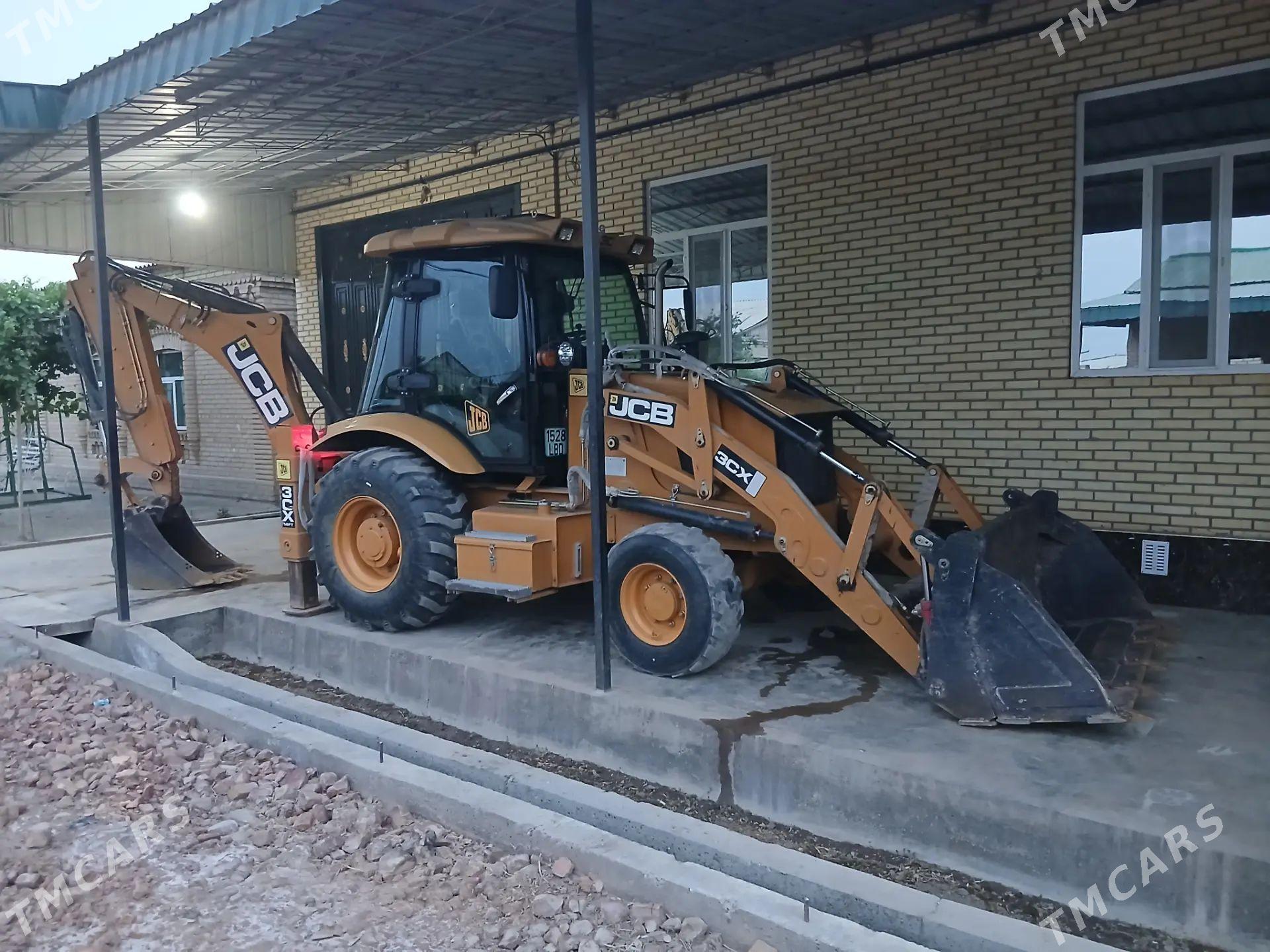 JCB 3CX Compact 2025 - 700 000 TMT - Dänew - img 1