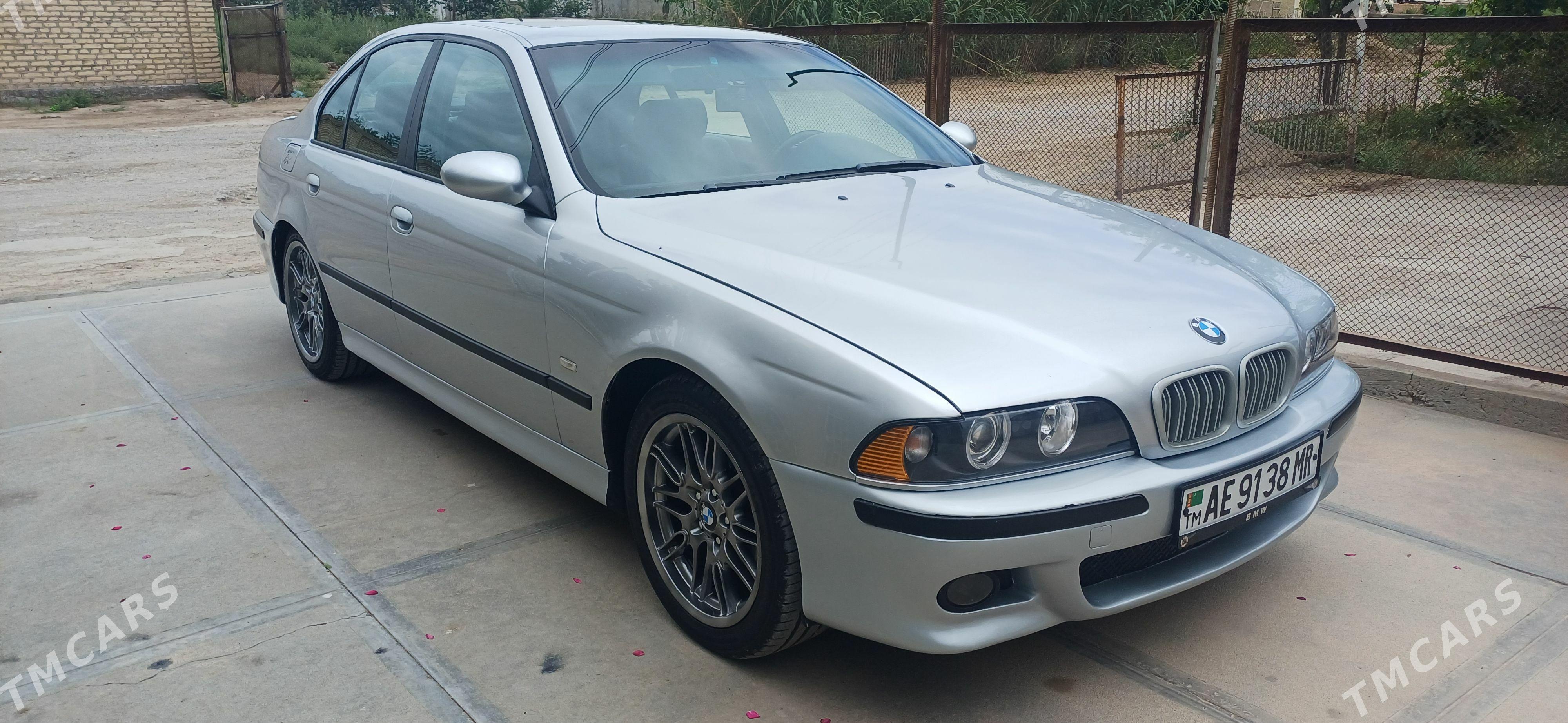 BMW E39 2000 - 125 000 TMT - Baýramaly - img 1