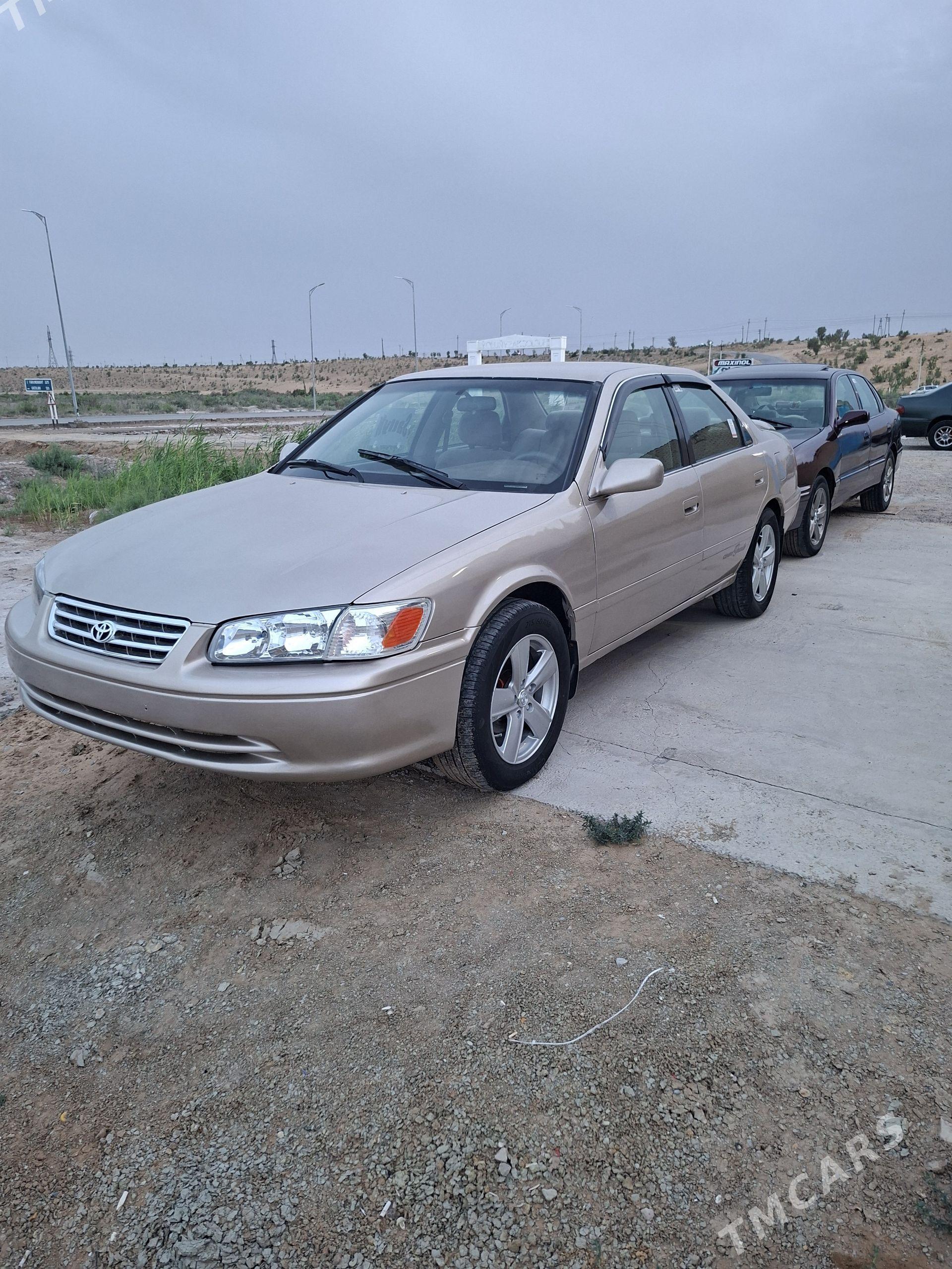 Toyota Camry 2000 - 140 000 TMT - Дарганата - img 1