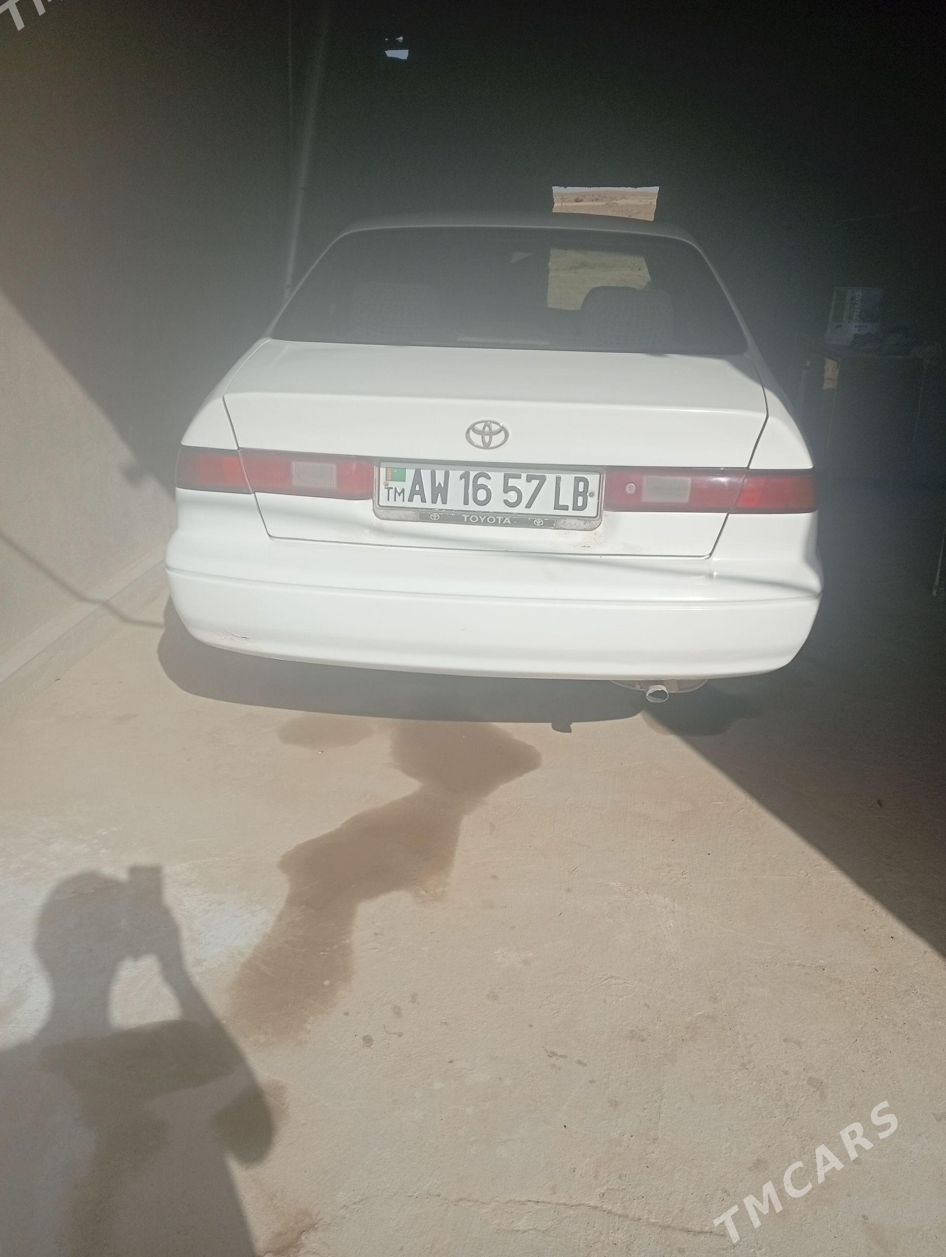 Toyota Camry 1997 - 140 000 TMT - Магданлы - img 1