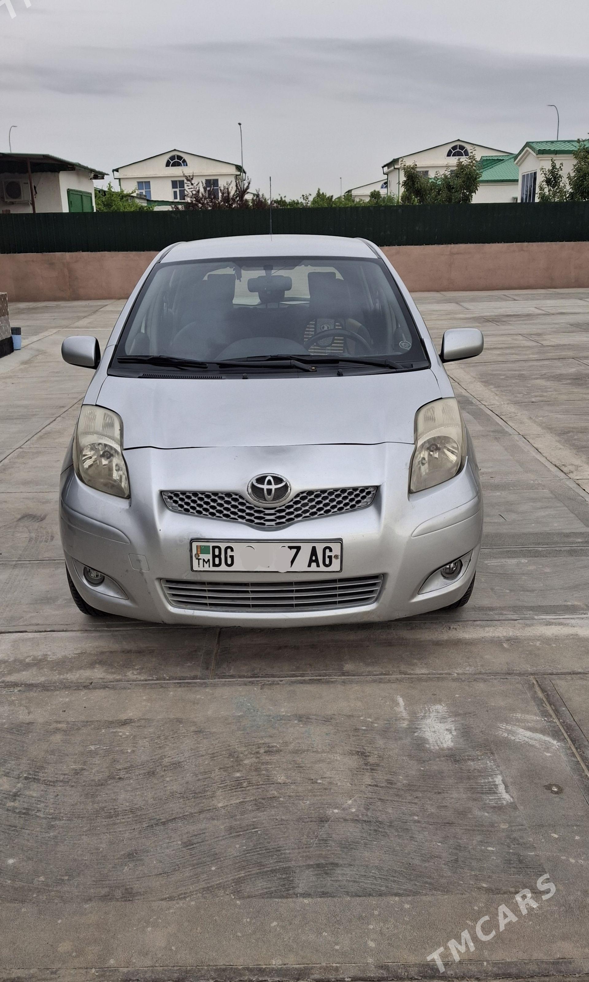 Toyota Yaris 2009 - 109 000 TMT - Ашхабад - img 1