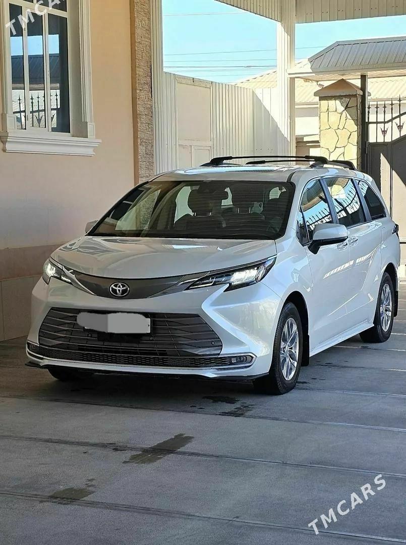 Toyota Sienna 2024 - 610 000 TMT - Ашхабад - img 1