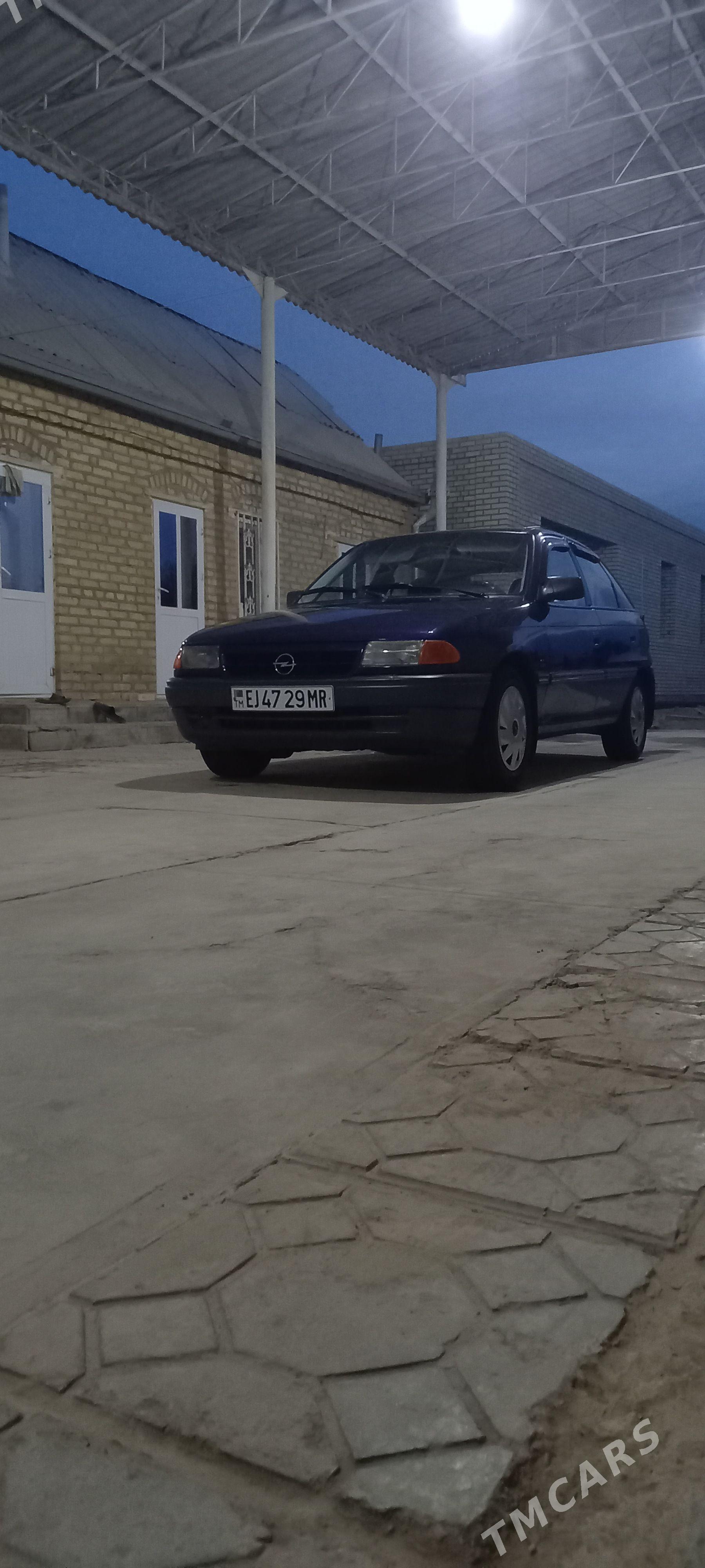 Opel Astra 1992 - 44 000 TMT - Mary - img 1