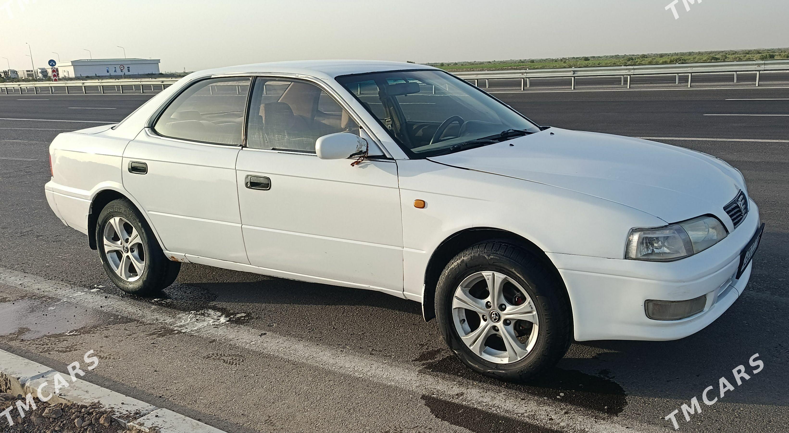 Toyota Vista 1994 - 62 000 TMT - Ýolöten - img 1
