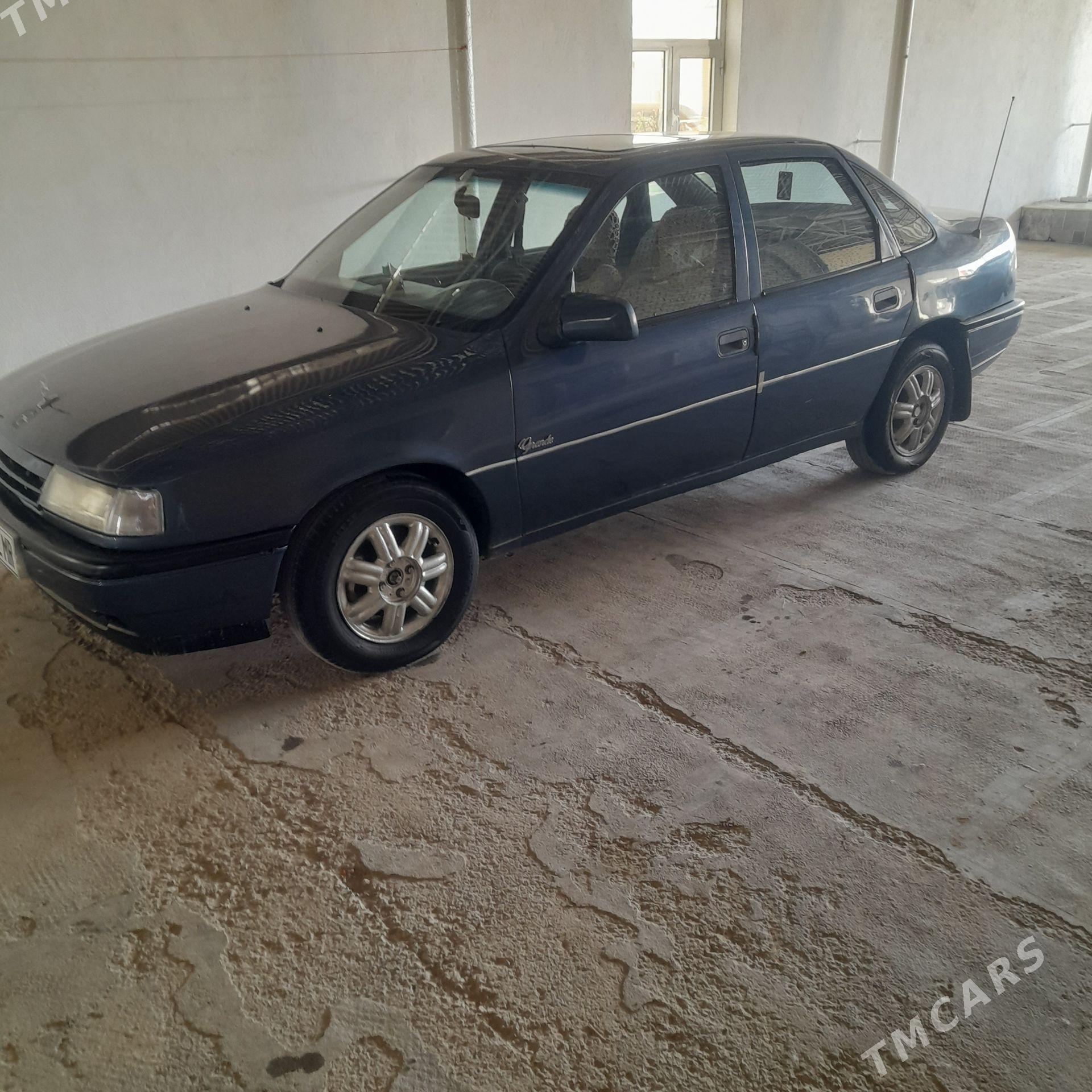 Opel Vectra 1991 - 40 000 TMT - Мары - img 1