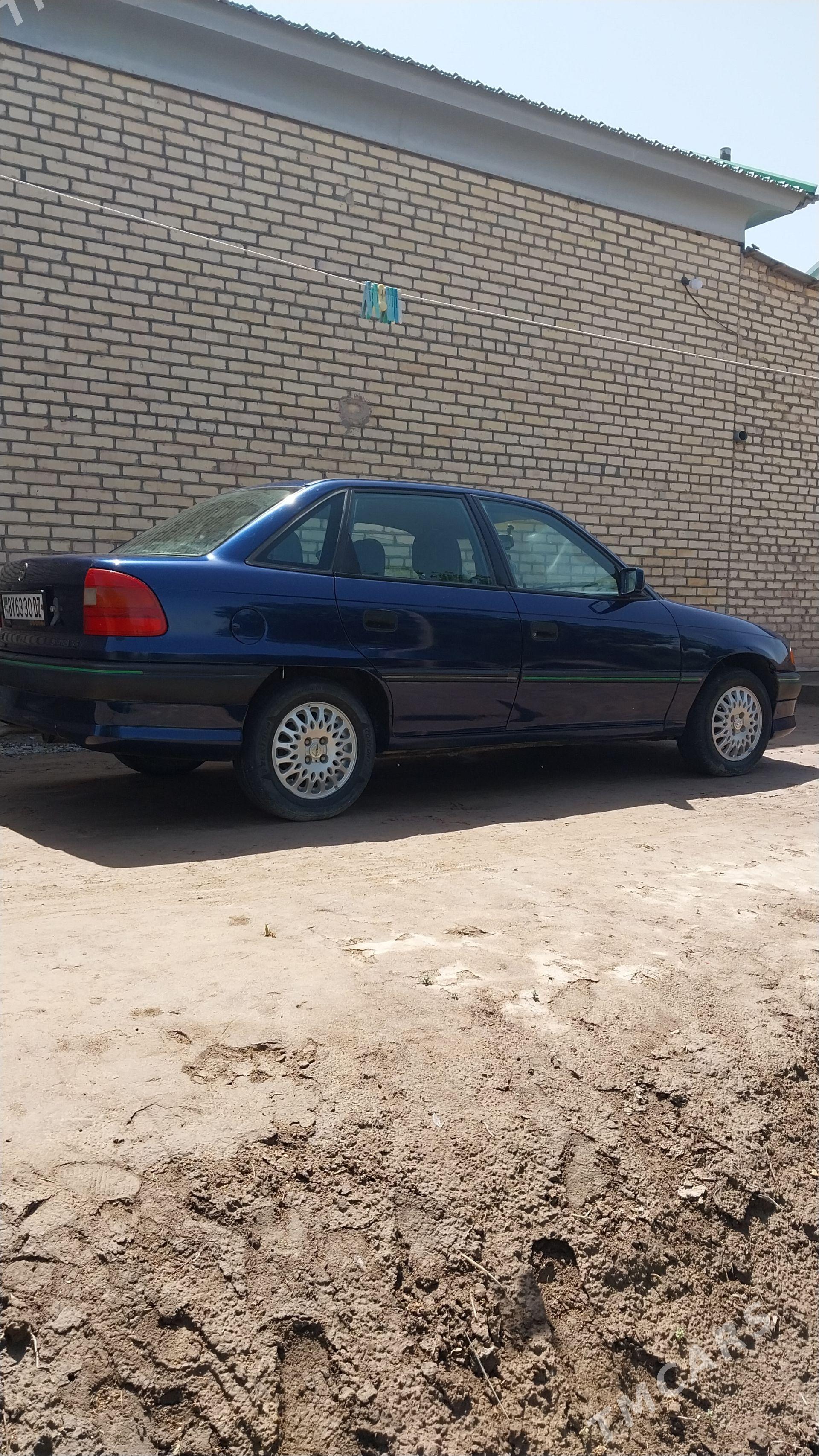 Opel Astra 1993 - 60 000 TMT - Türkmenbaşy etr. - img 1