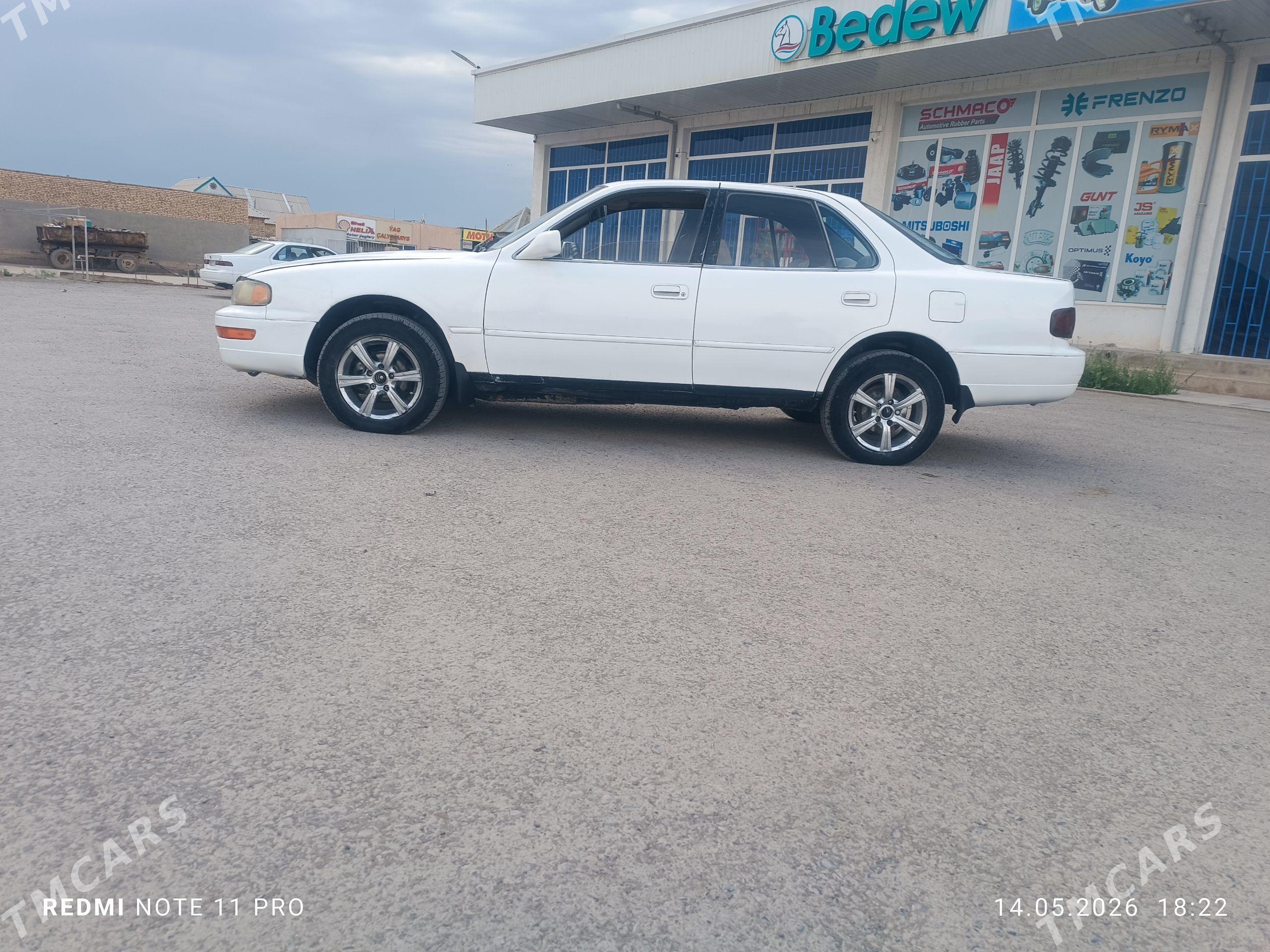 Toyota Camry 1994 - 85 000 TMT - Теджен - img 1