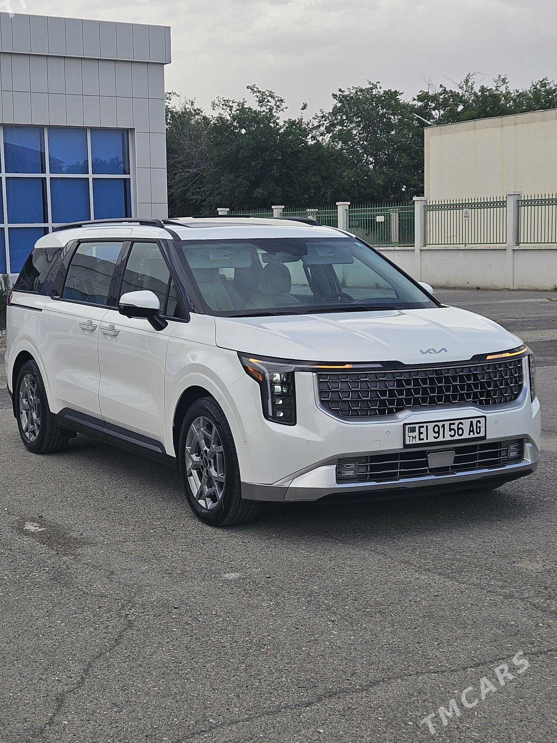 Kia Carnival 2024 - 750 000 TMT - 6 мкр - img 1