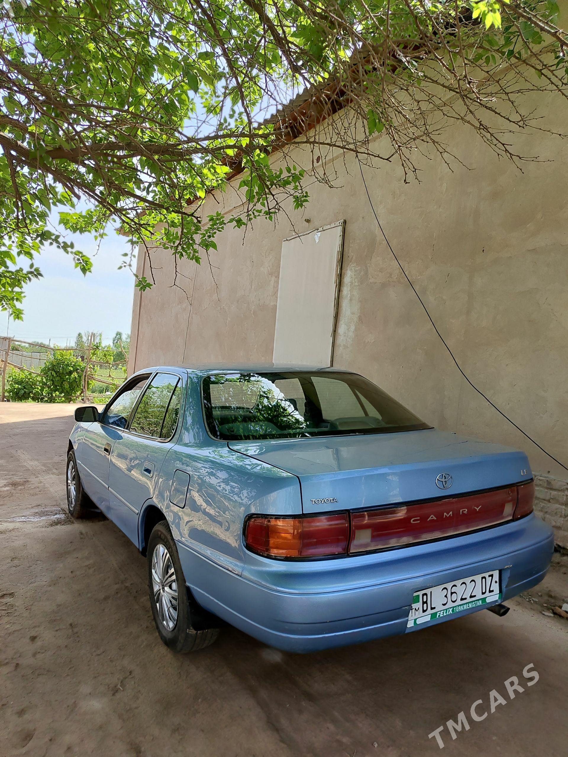 Toyota Camry 1994 - 95 000 TMT - Гурбансолтан Едже - img 1