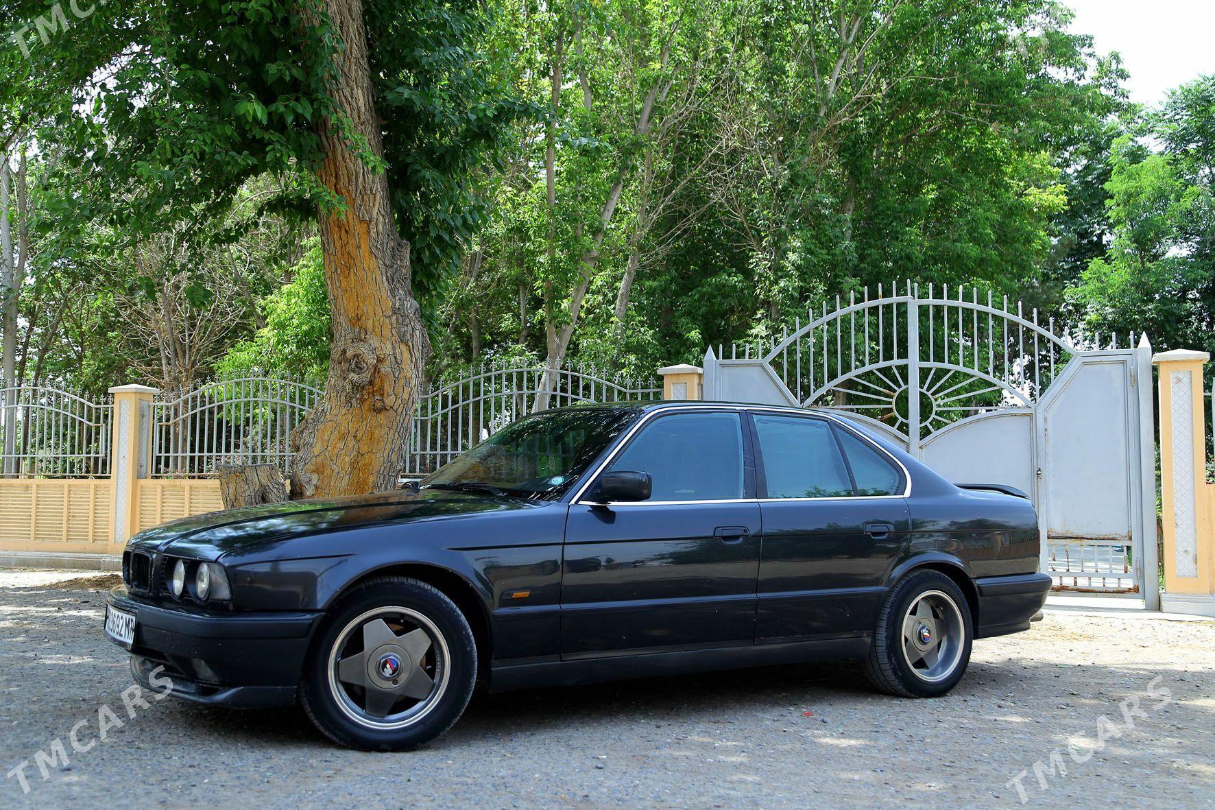BMW 540 1993 - 110 000 TMT - Mary - img 1