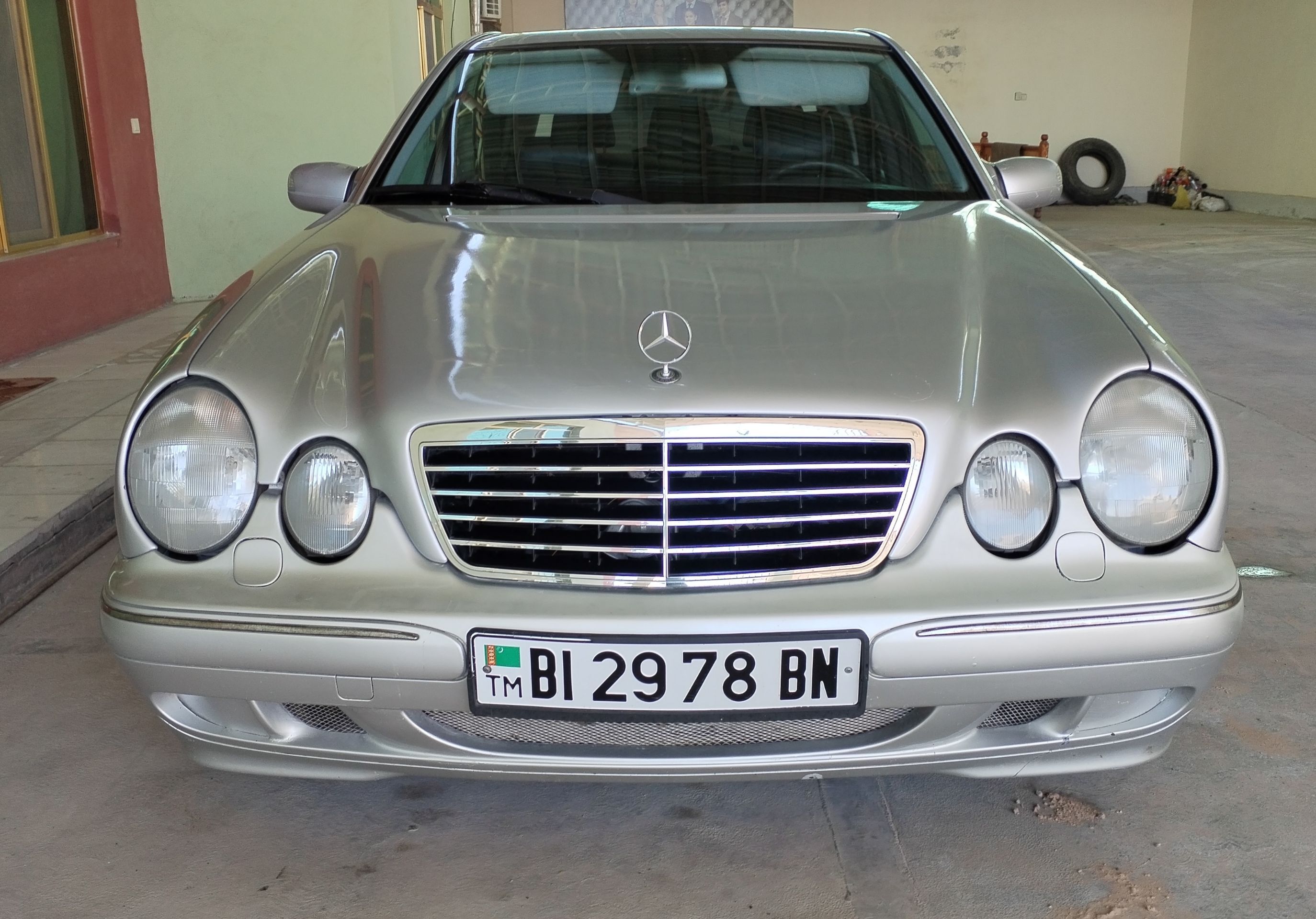 Mercedes-Benz E320 2001 - 140 000 TMT - Türkmenbaşy - img 1
