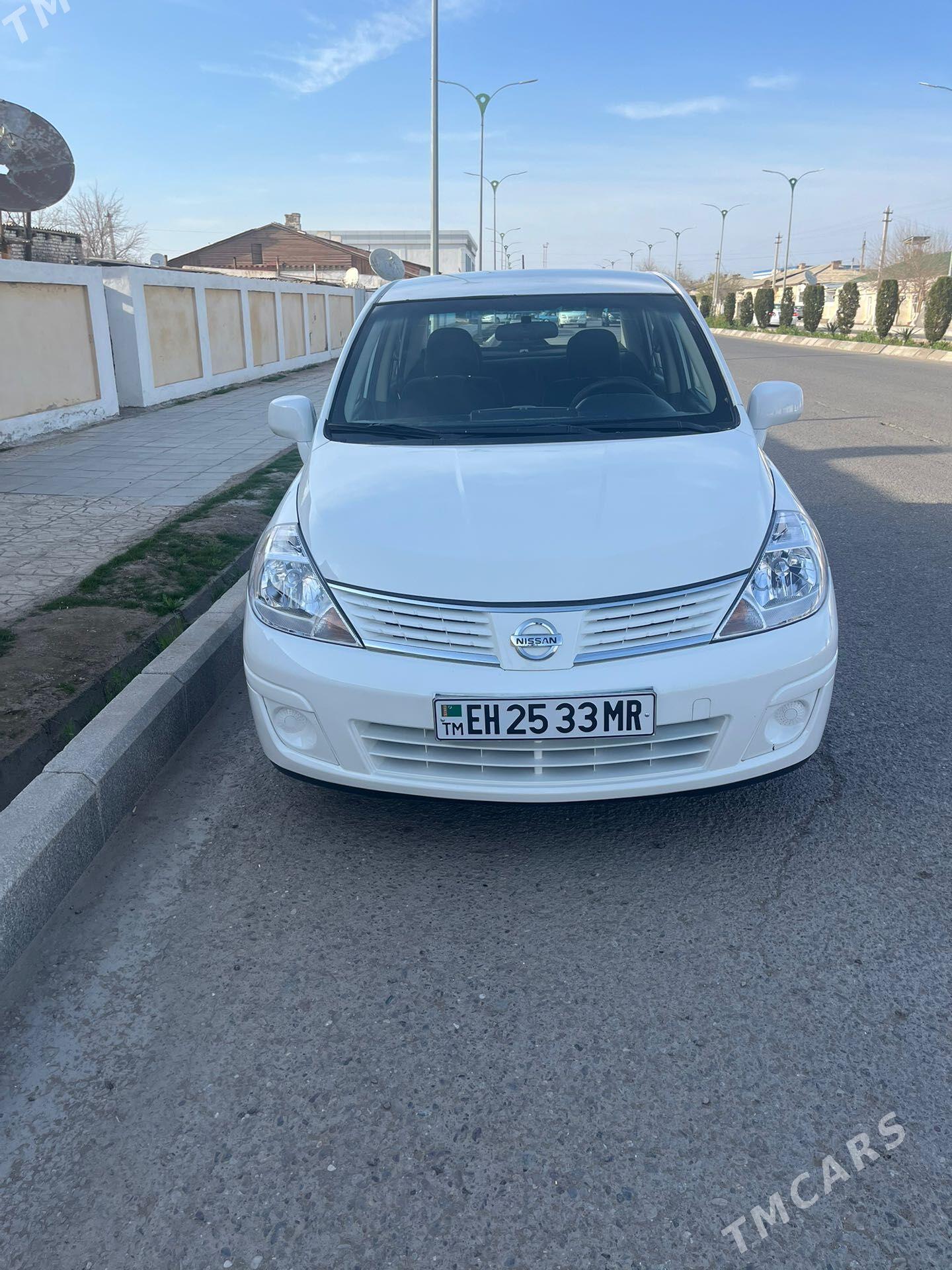 Nissan Versa 2010 - 110 000 TMT - Байрамали - img 1