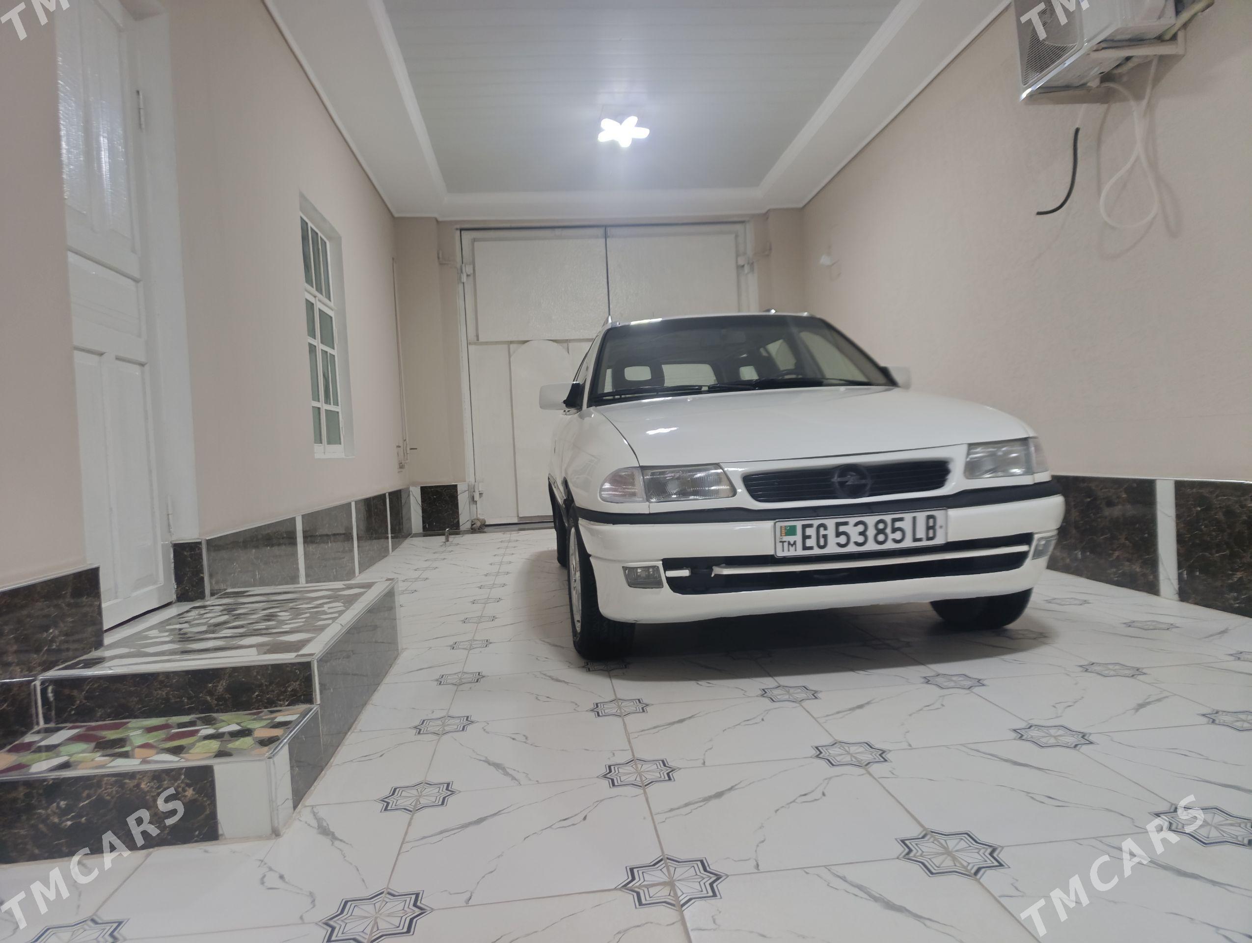 Opel Astra 1993 - 57 000 TMT - Туркменабат - img 1