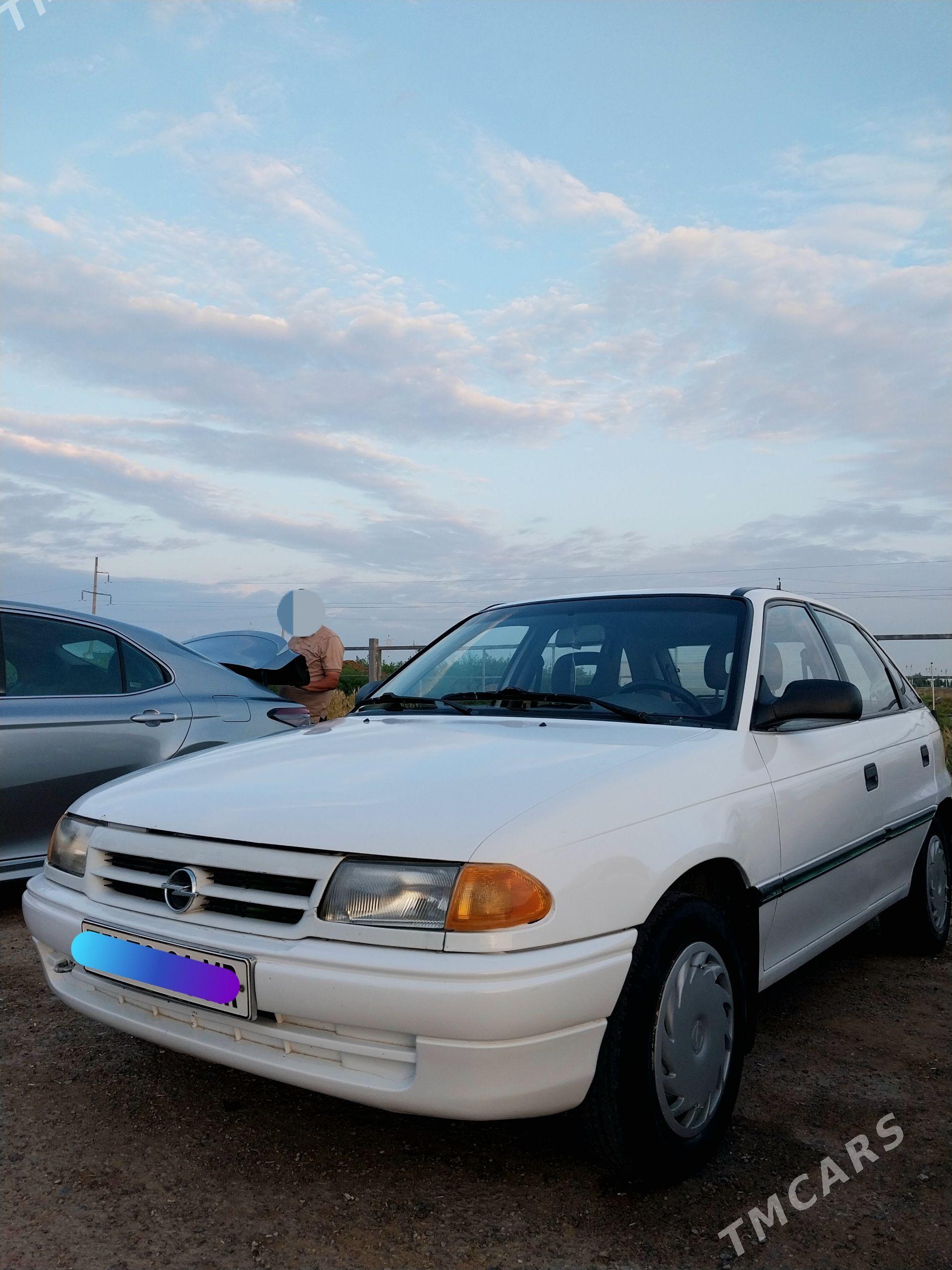 Opel Astra 1992 - 43 000 TMT - Мары - img 1