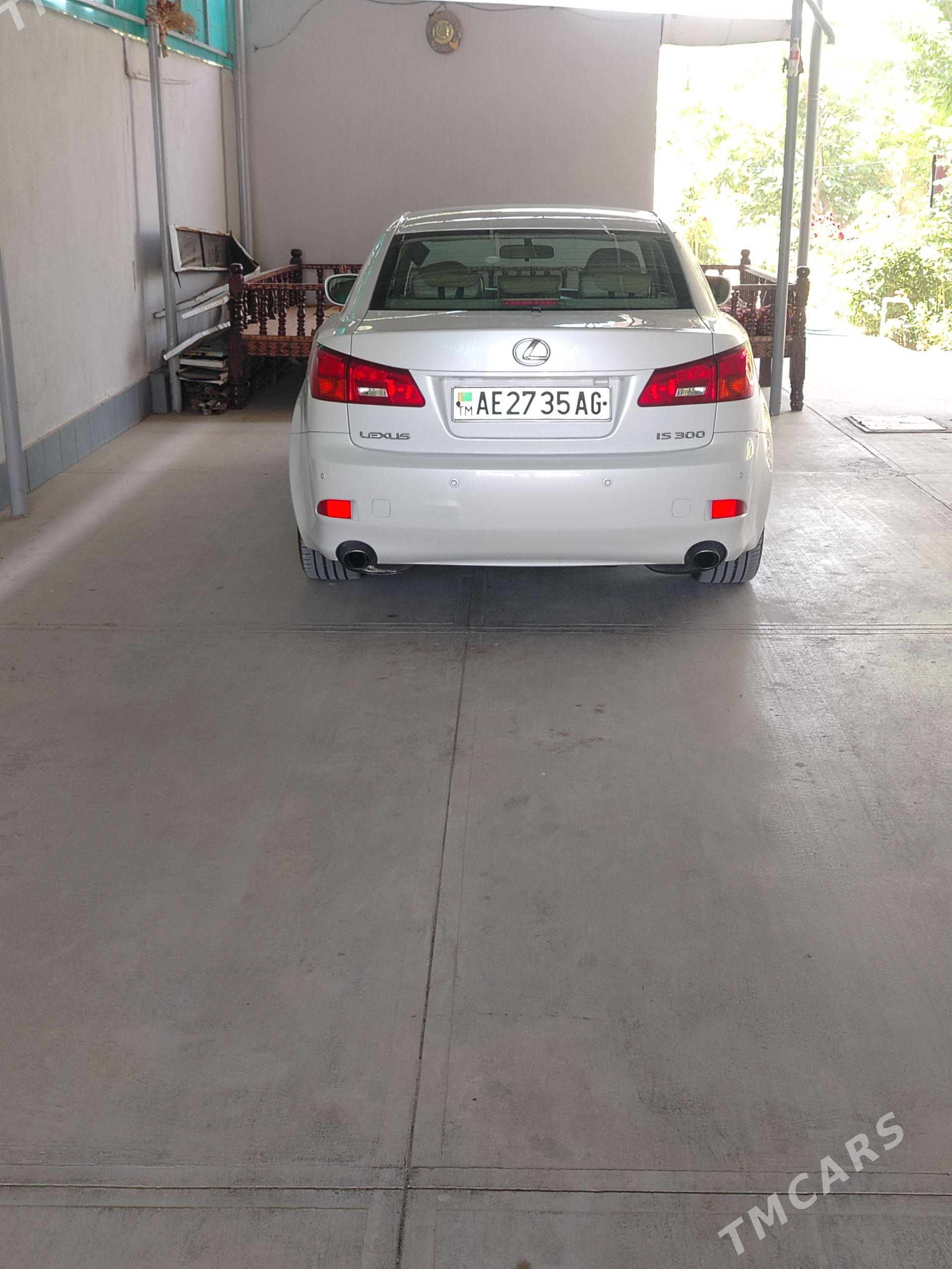 Lexus IS 300 2008 - 175 000 TMT - 11 mkr - img 1