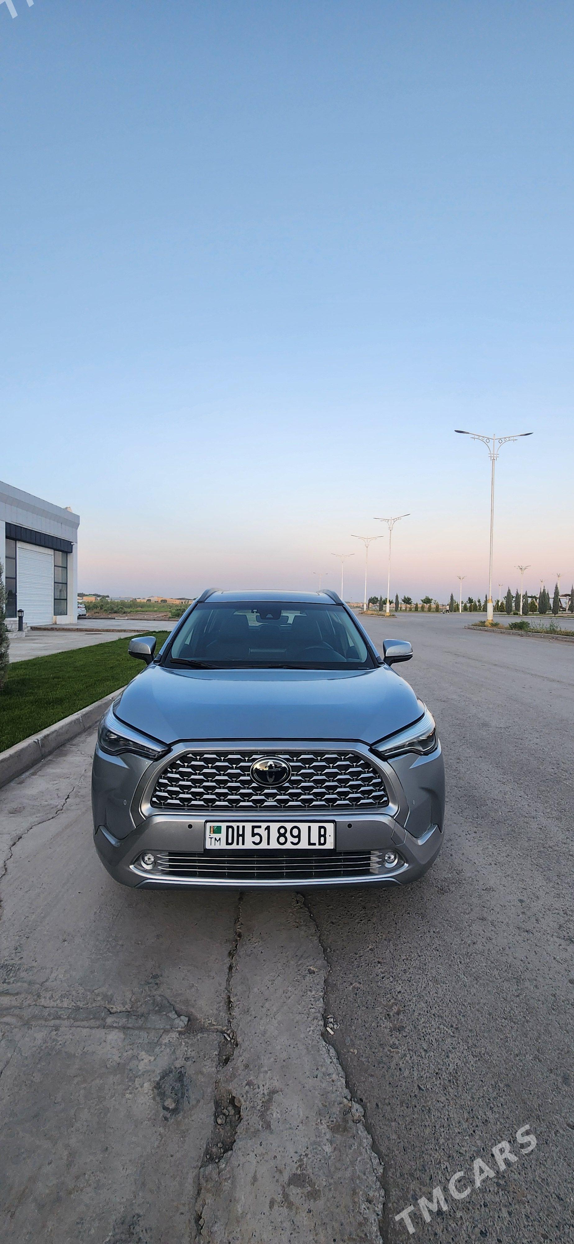 Toyota Corolla Cross 2022 - 380 000 TMT - Туркменабат - img 1