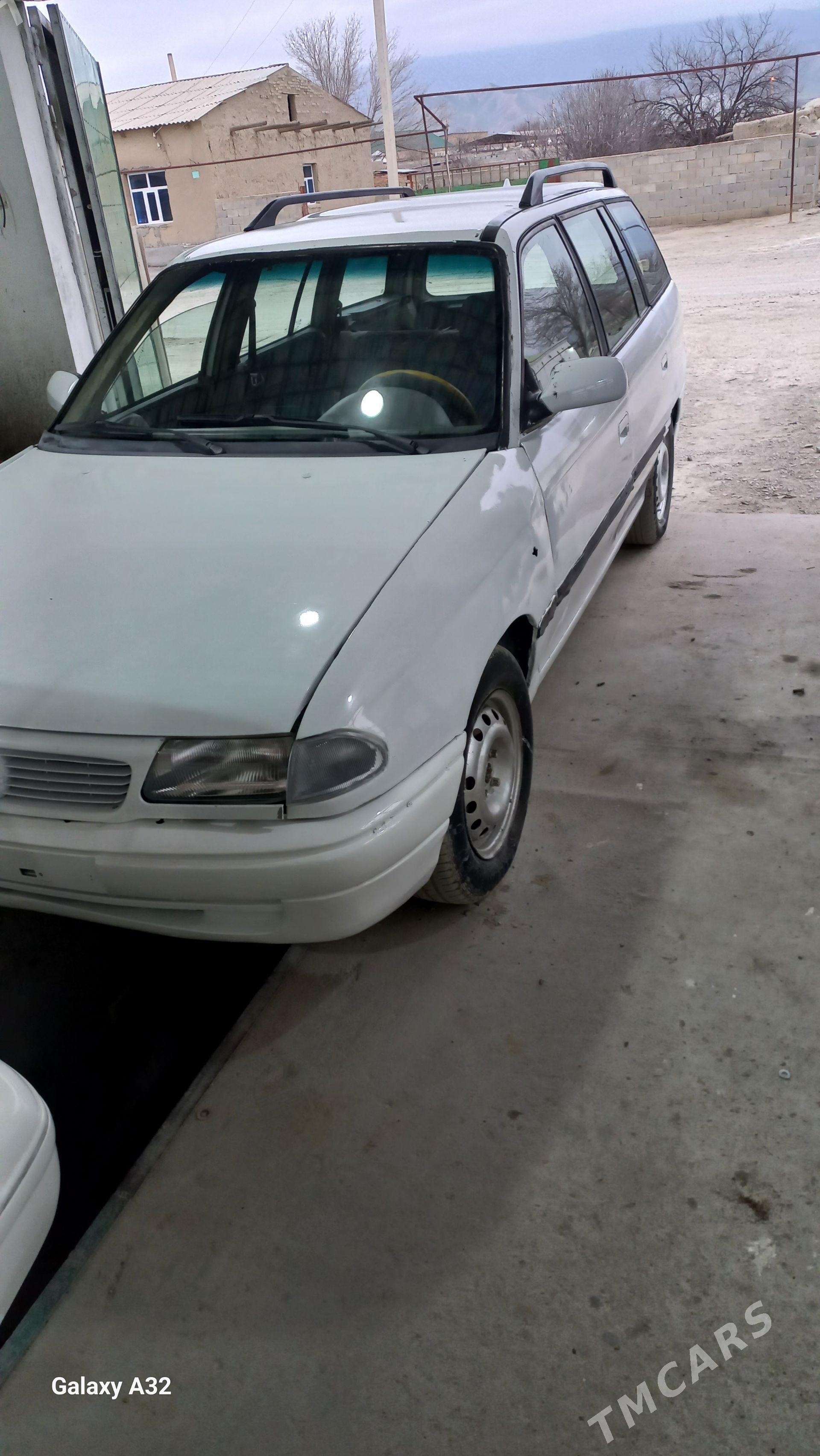 Opel Astra 1994 - 30 000 TMT - Bäherden - img 1