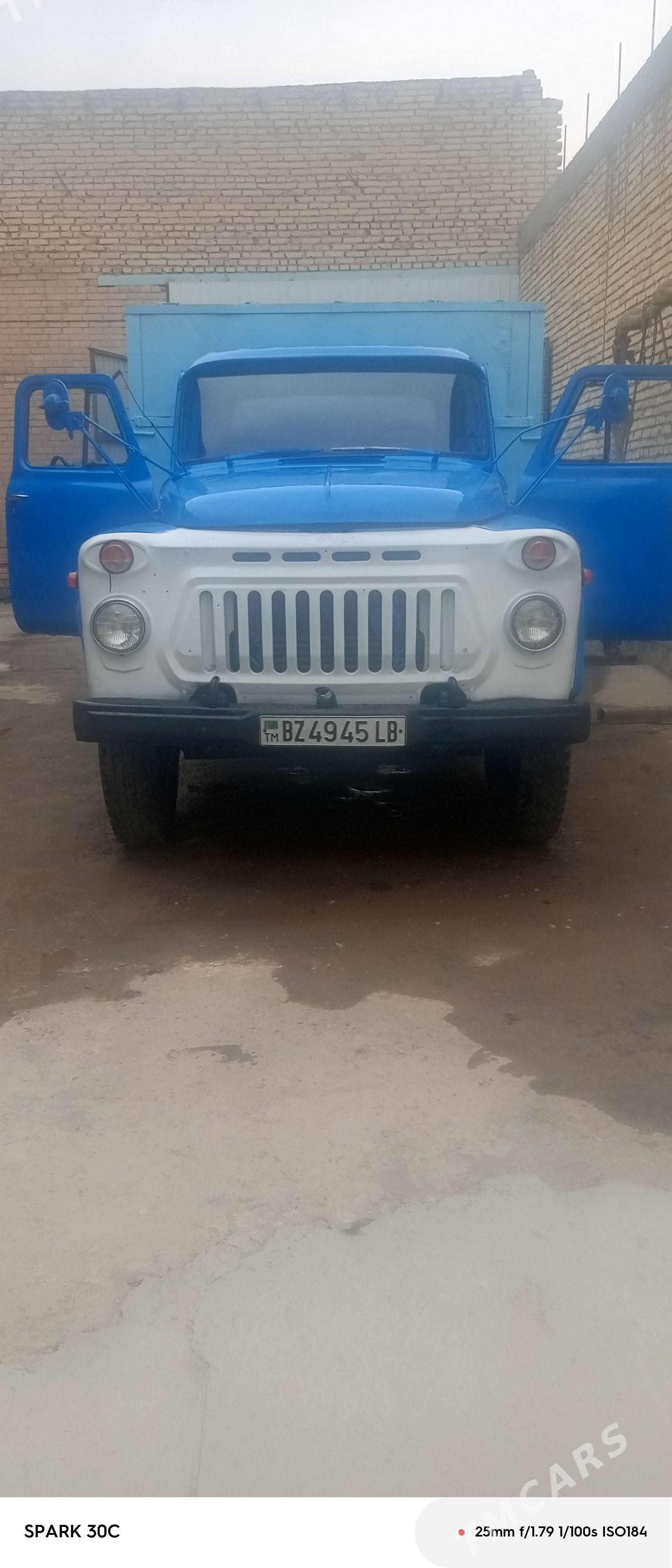 Gaz 52 1989 - 27 000 TMT - Чарджоу - img 1