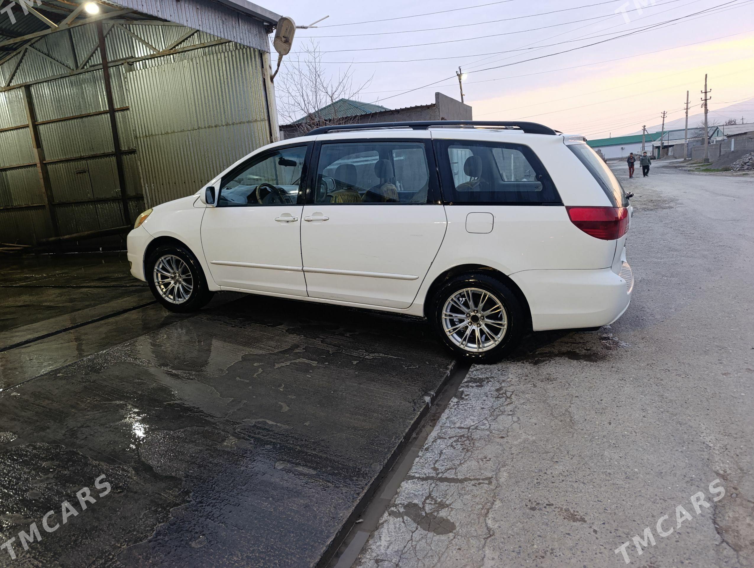Toyota Sienna 2005 - 280 000 TMT - Гёкдепе - img 1