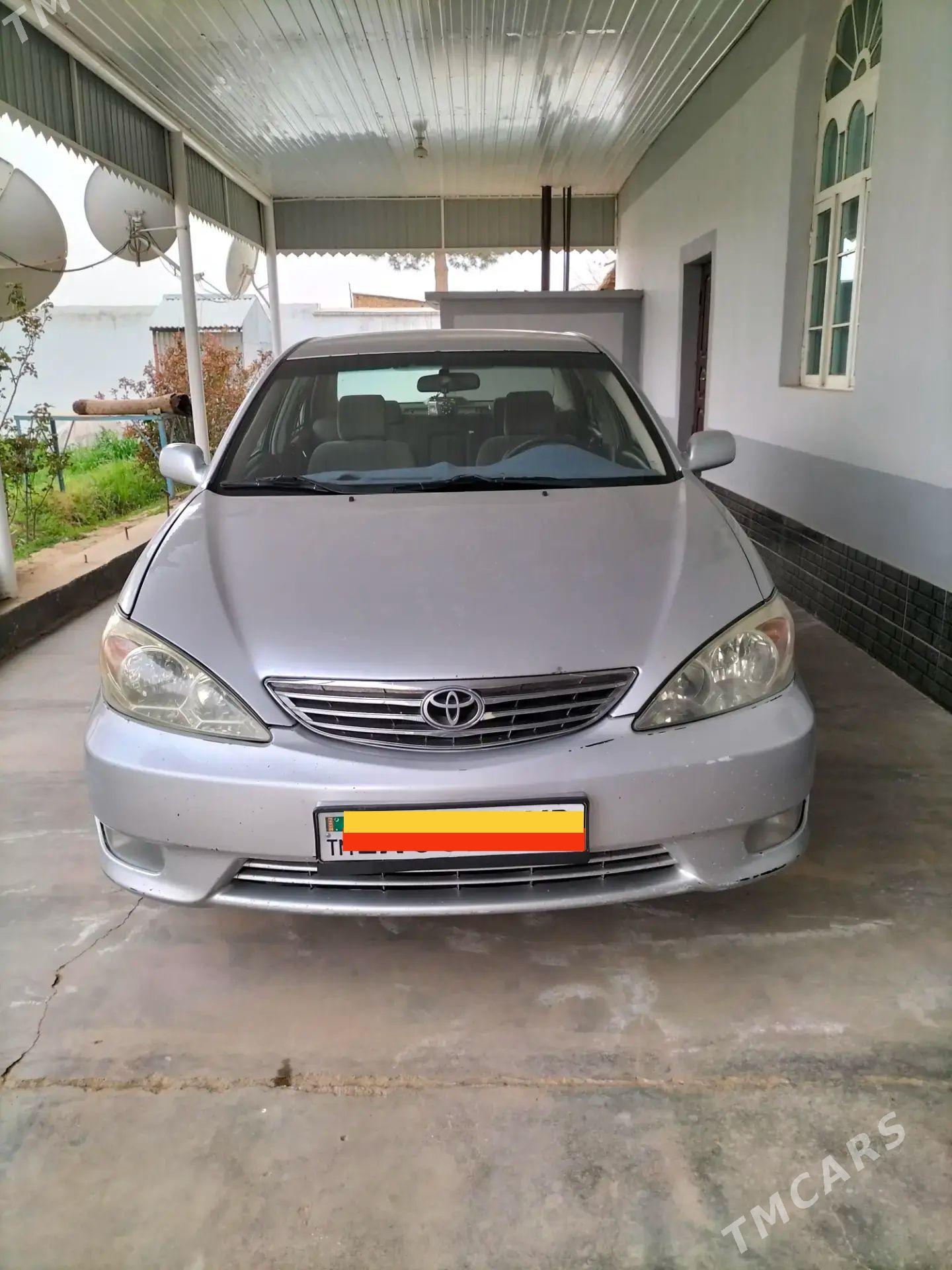 Toyota Camry 2003 - 240 000 TMT - Мары - img 1