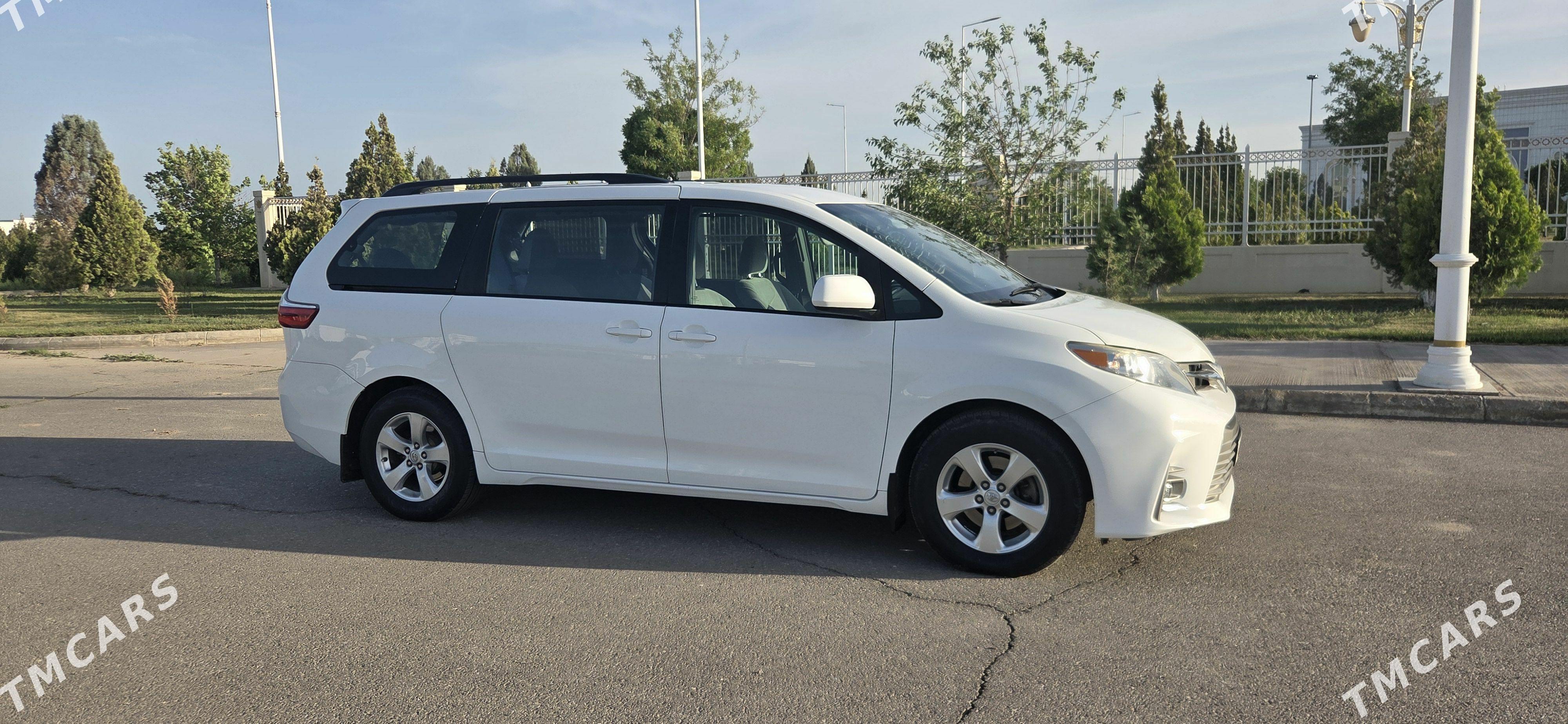 Toyota Sienna 2019 - 450 000 TMT - Daşoguz - img 1