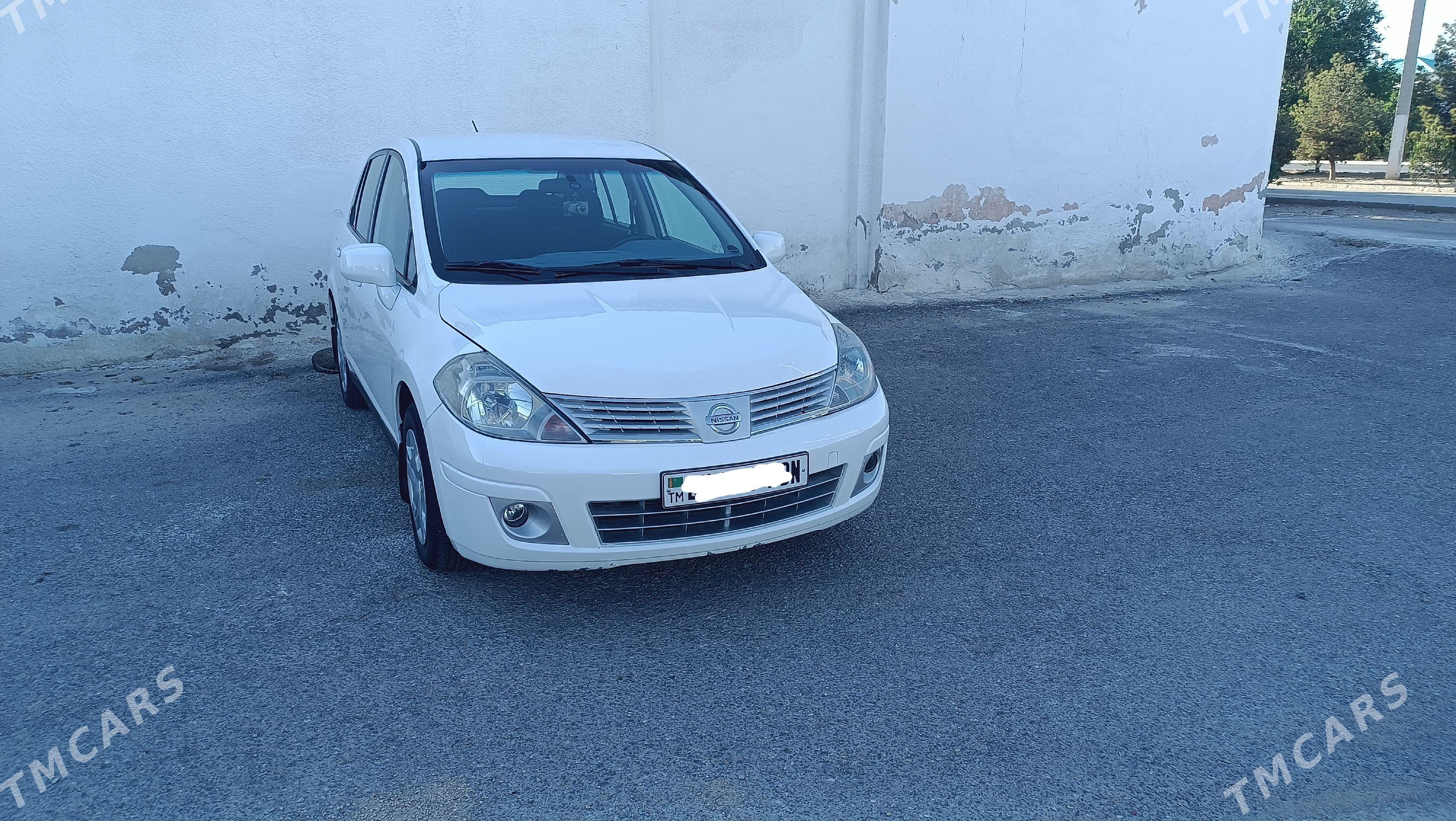 Nissan Versa 2010 - 140 000 TMT - Балканабат - img 1