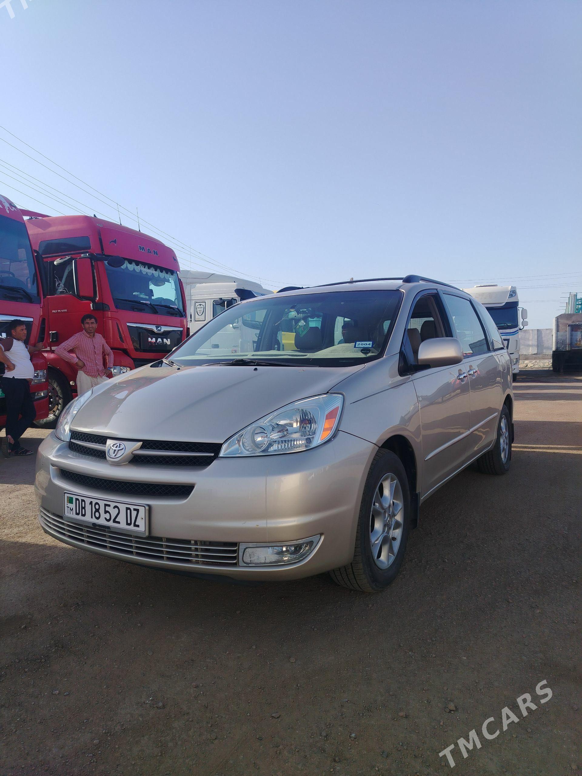 Toyota Sienna 2004 - 280 000 TMT - Дашогуз - img 1