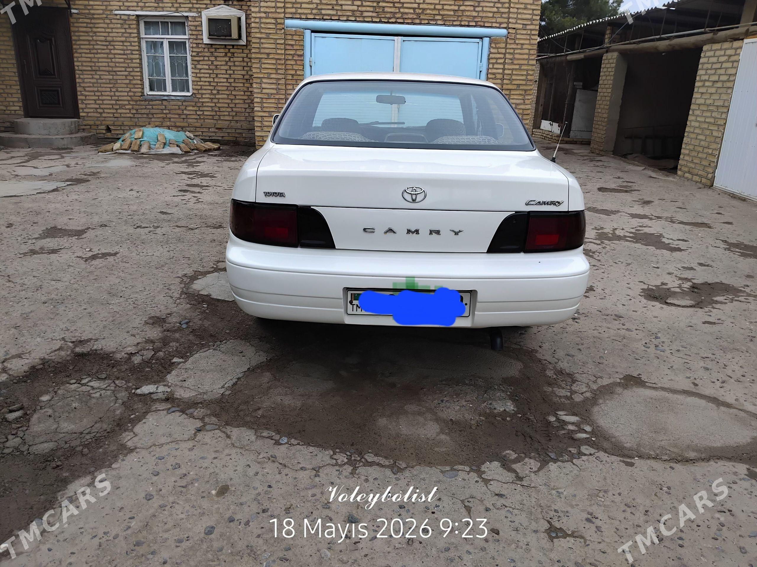 Toyota Camry 1994 - 100 000 TMT - Мары - img 1