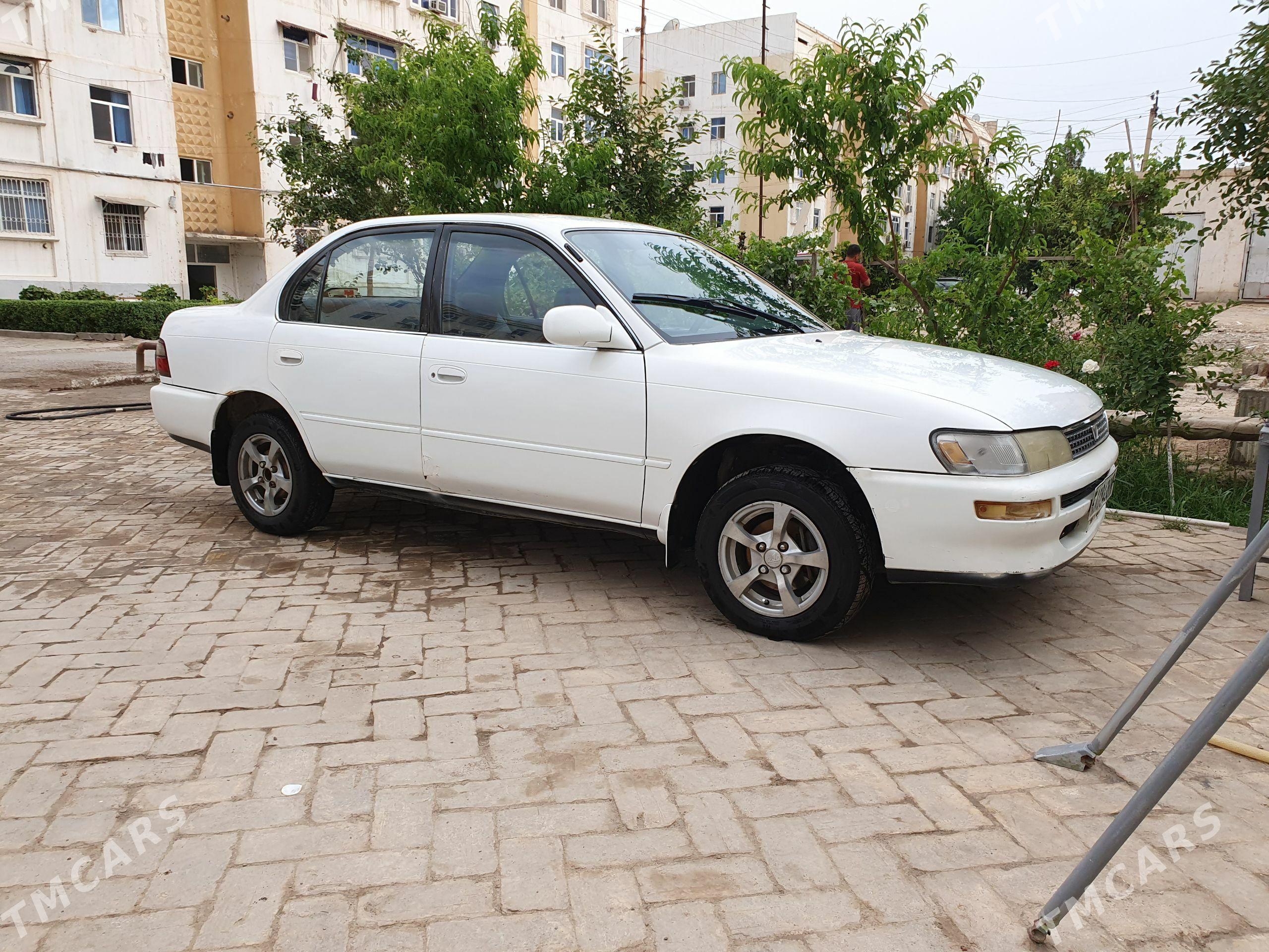 Toyota Corolla 1994 - 58 000 TMT - Байрамали - img 1