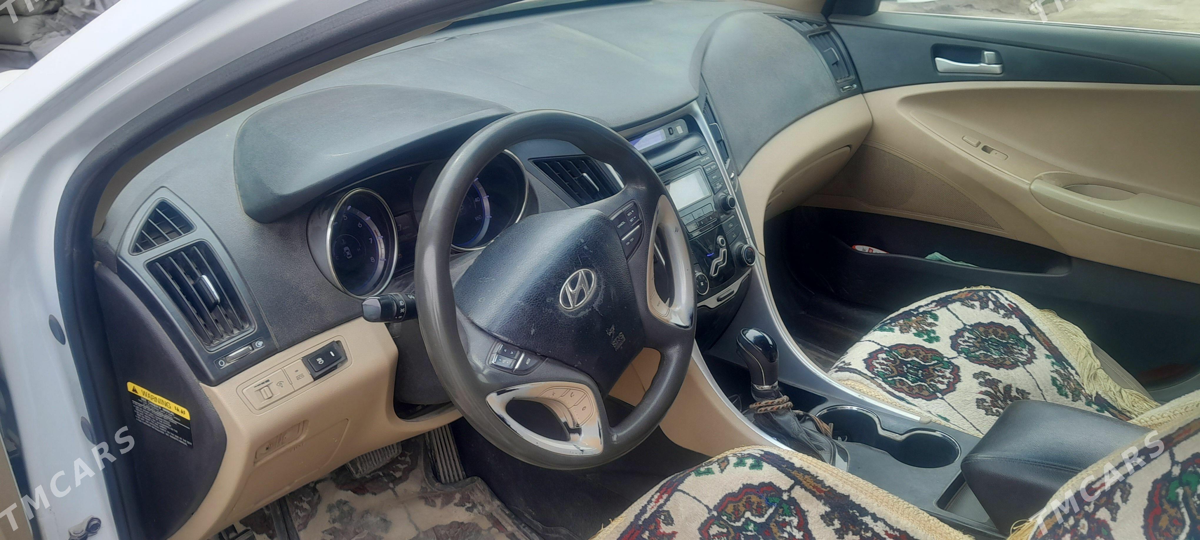 Hyundai Sonata 2011 - 170 000 TMT - Гурбансолтан Едже - img 1