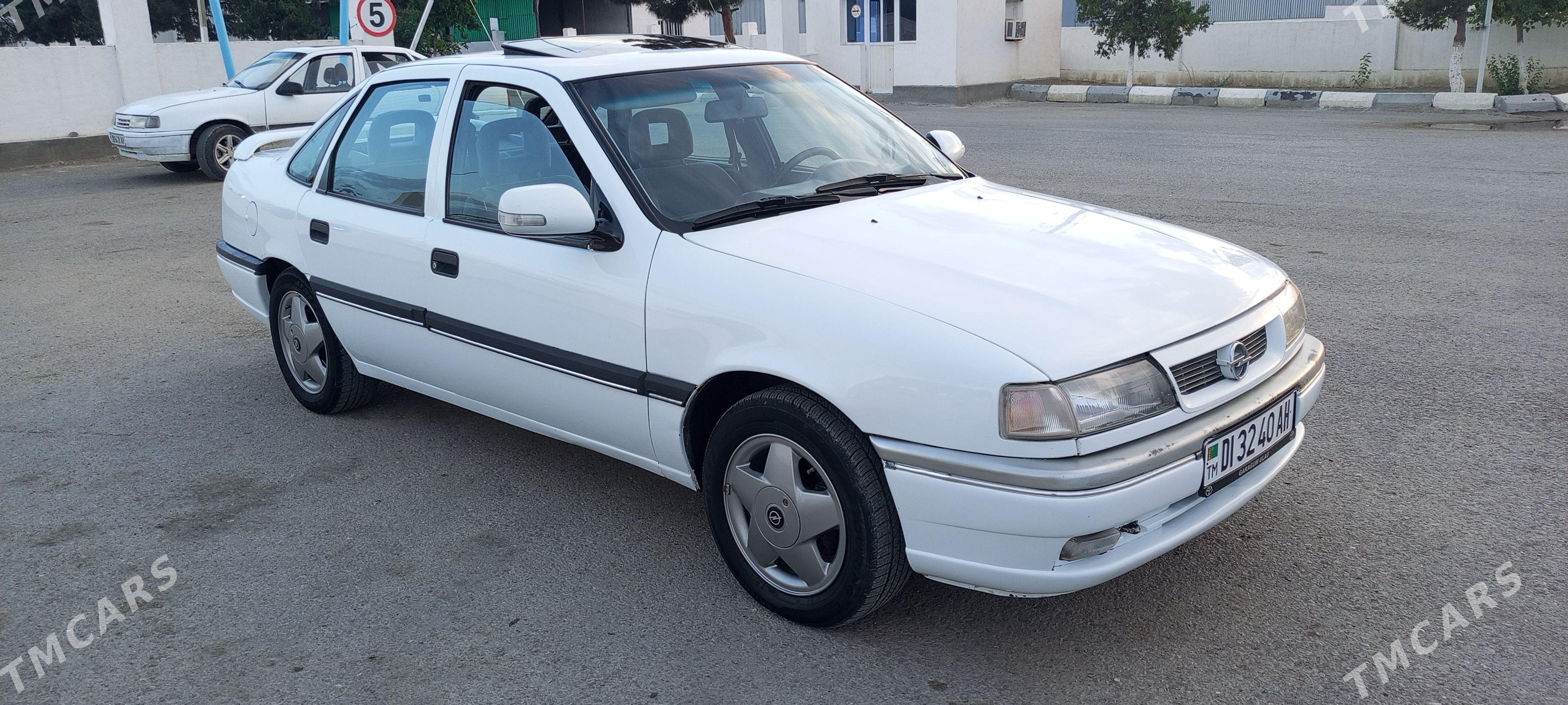 Opel Vectra 1994 - 75 000 TMT - Бахарден - img 1