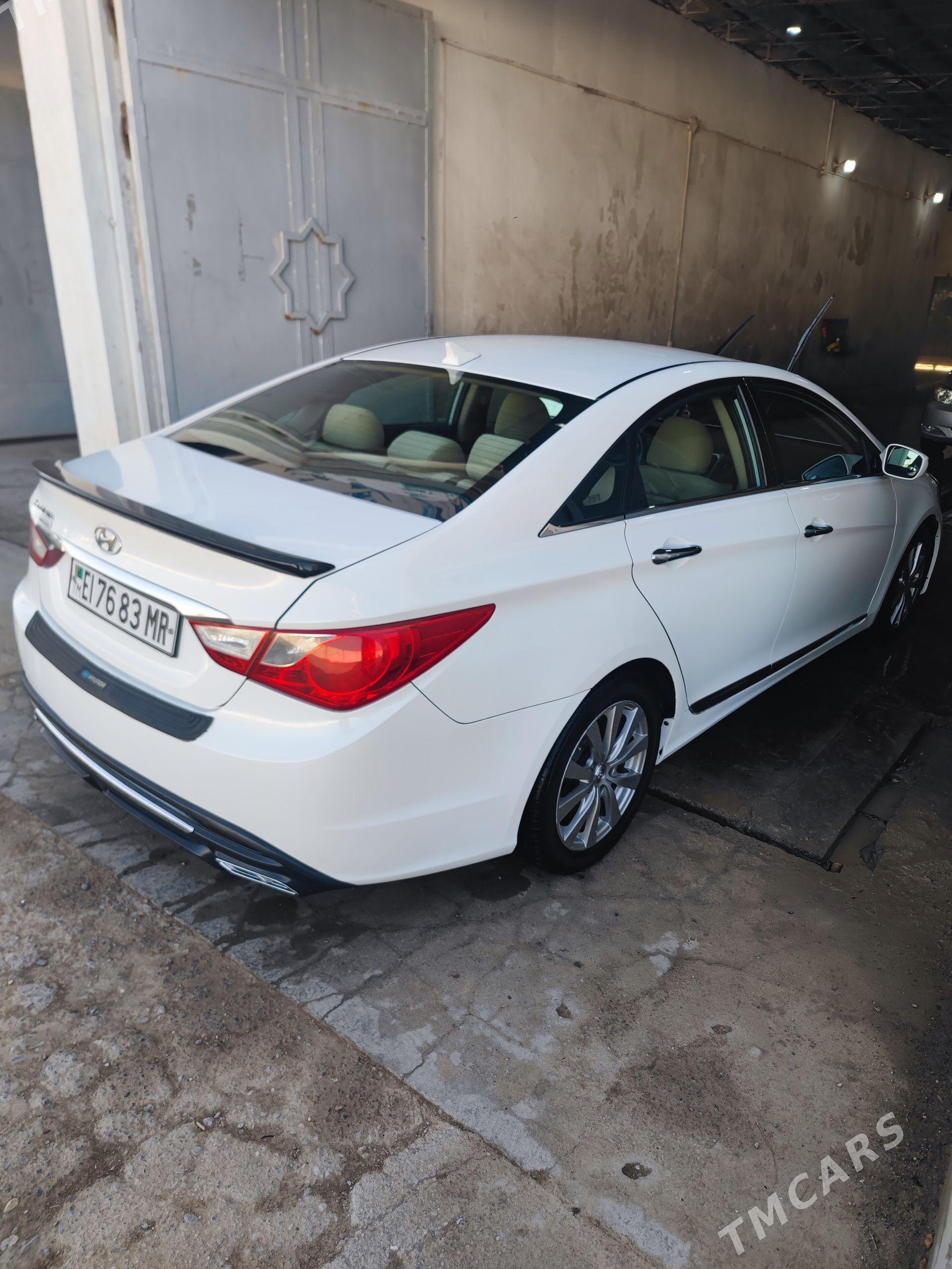 Hyundai Sonata 2010 - 185 000 TMT - Байрамали - img 1