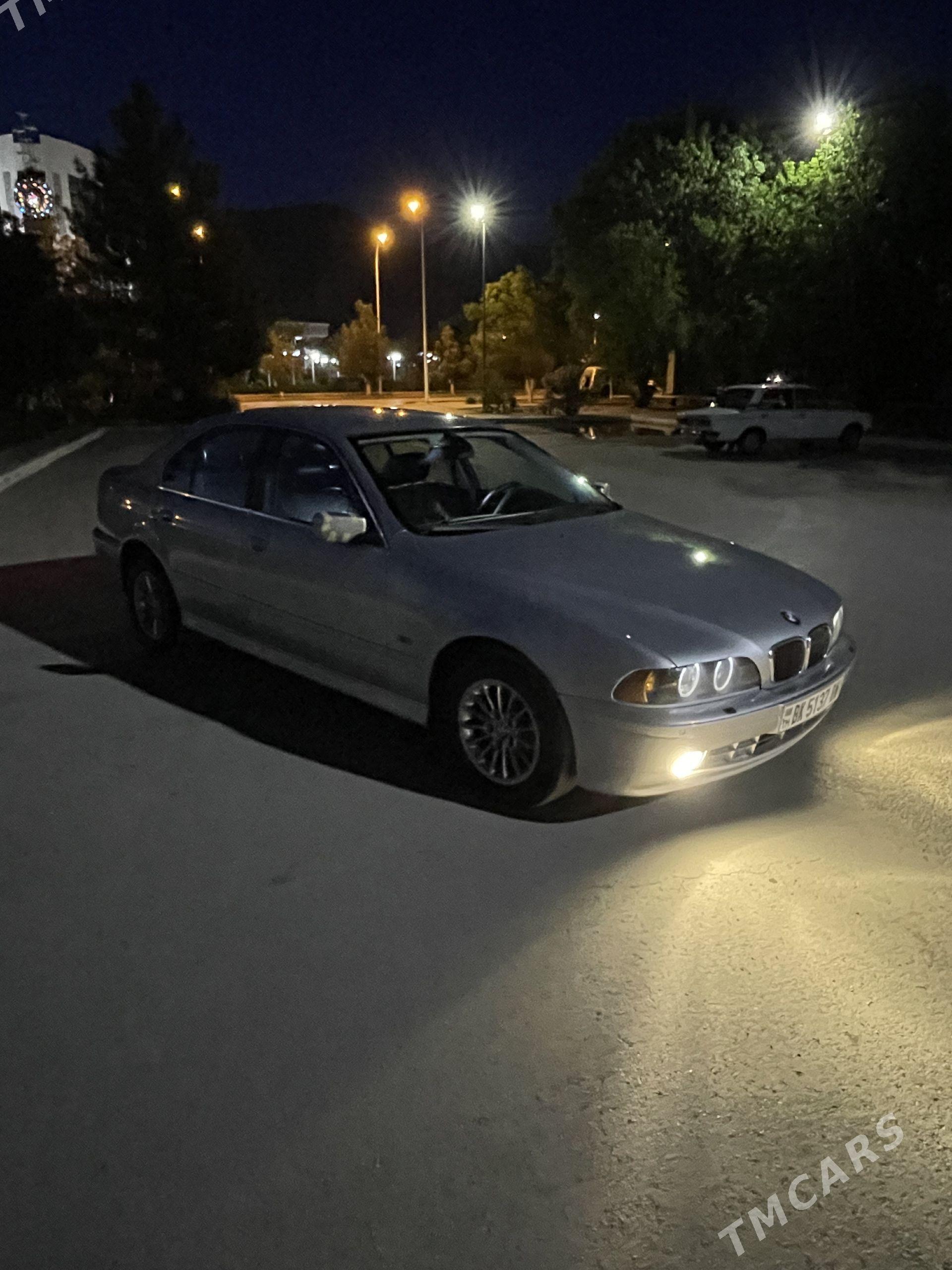 BMW E39 2001 - 135 000 TMT - Balkanabat - img 1