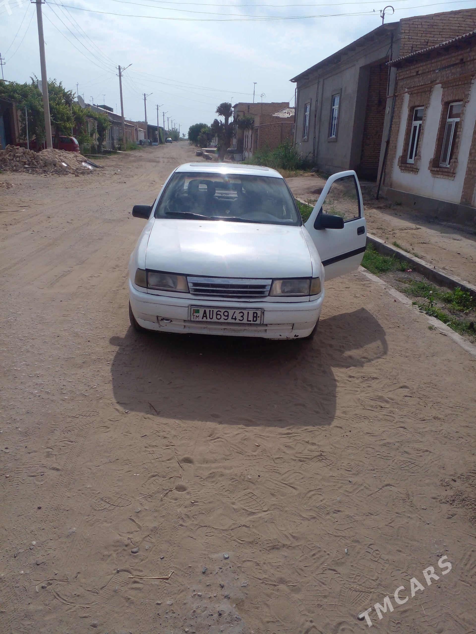 Opel Vectra 1990 - 30 000 TMT - Türkmenabat - img 1