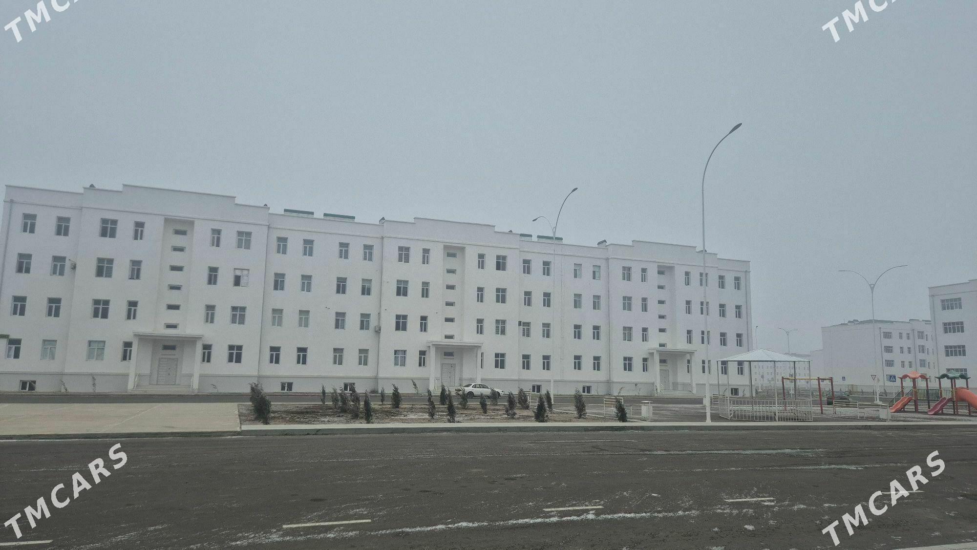 Элитка Аэропорт 4эт 3ком 171м² - Дашогуз - img 1